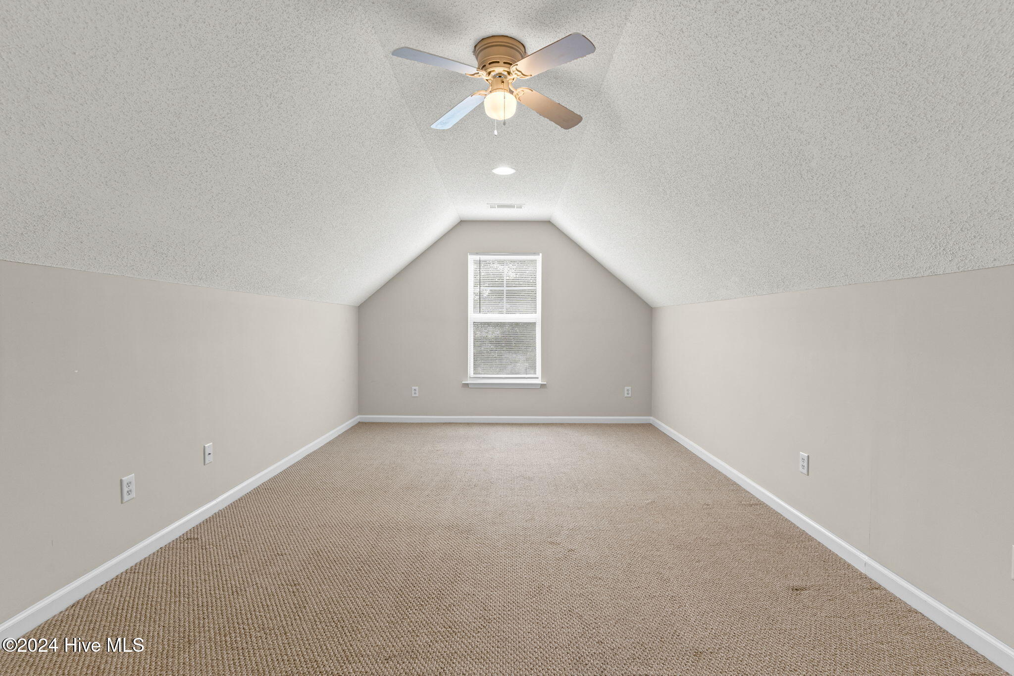 5011 Bowline Court