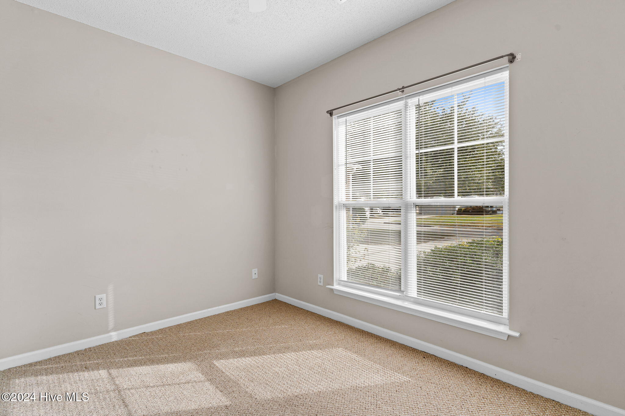 5011 Bowline Court
