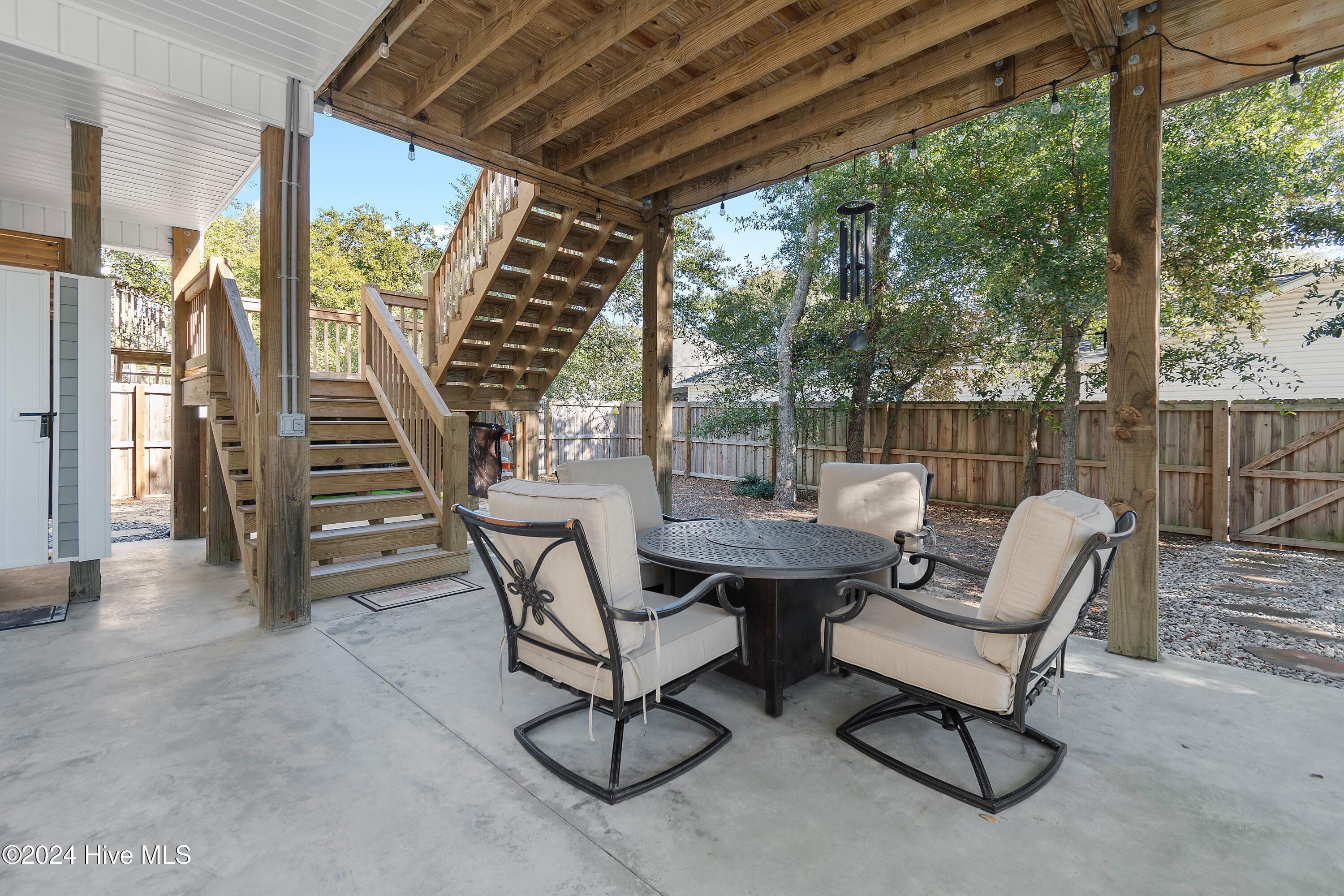 102 NE 54th Street