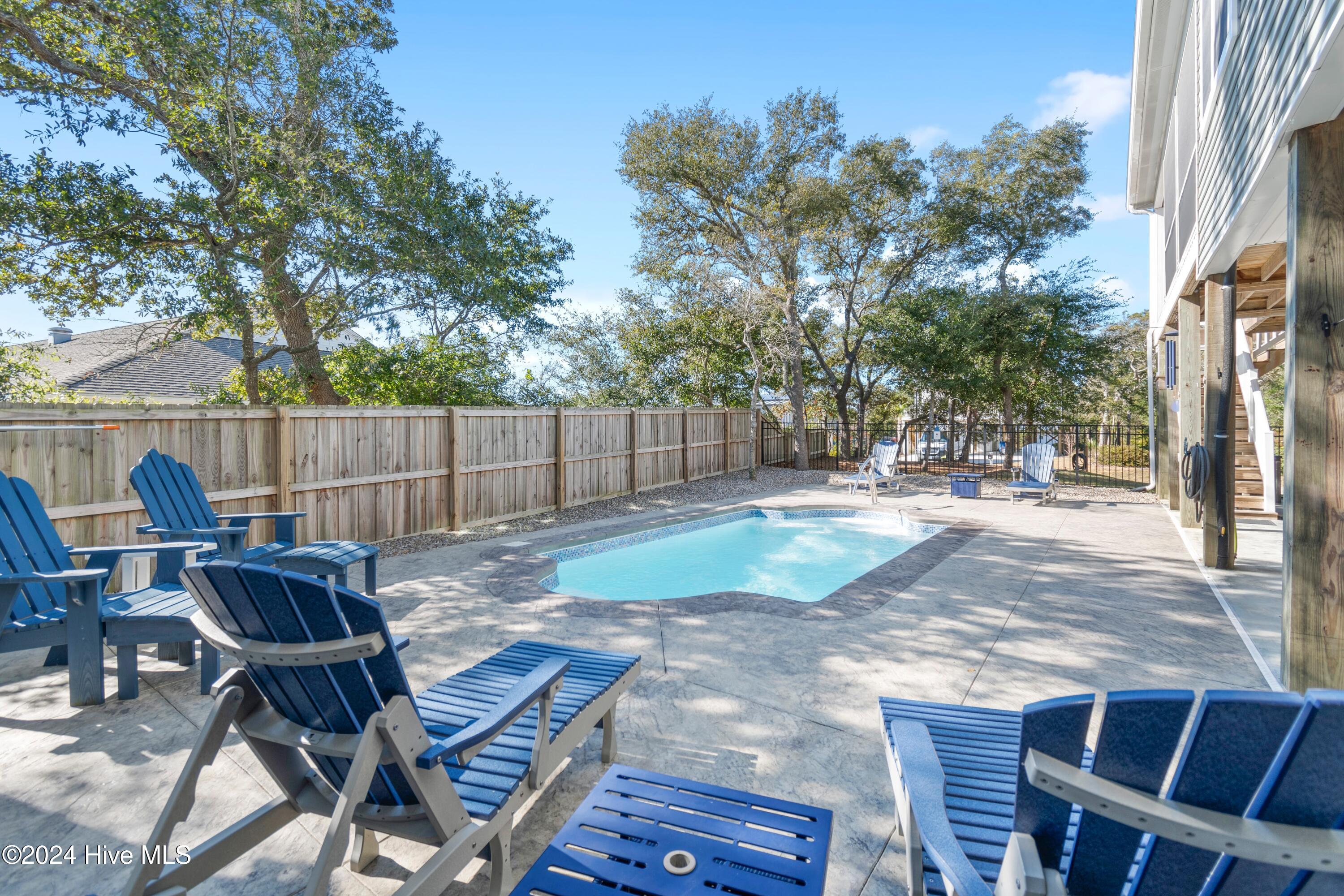 102 NE 54th Street