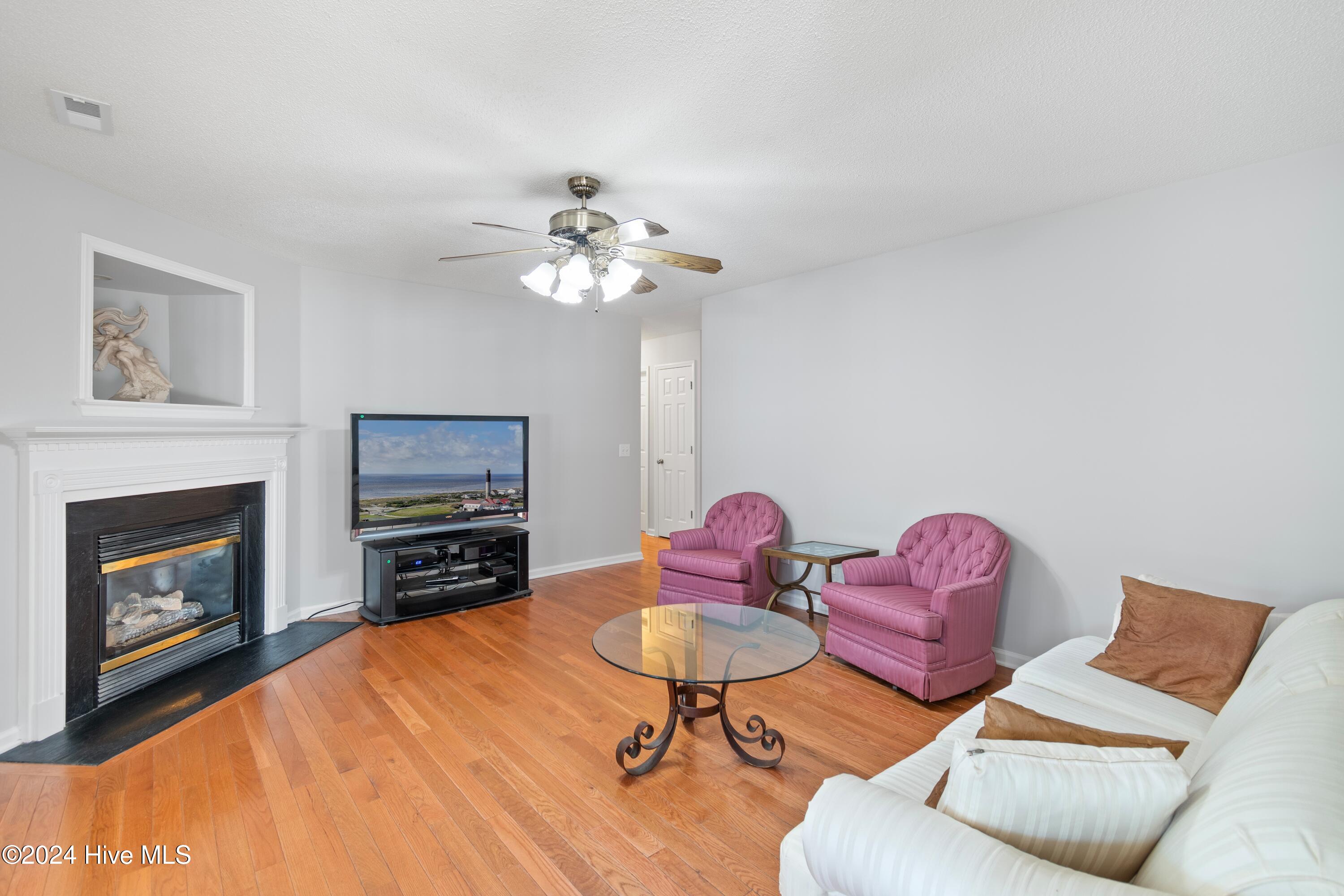 484 S Shore Drive