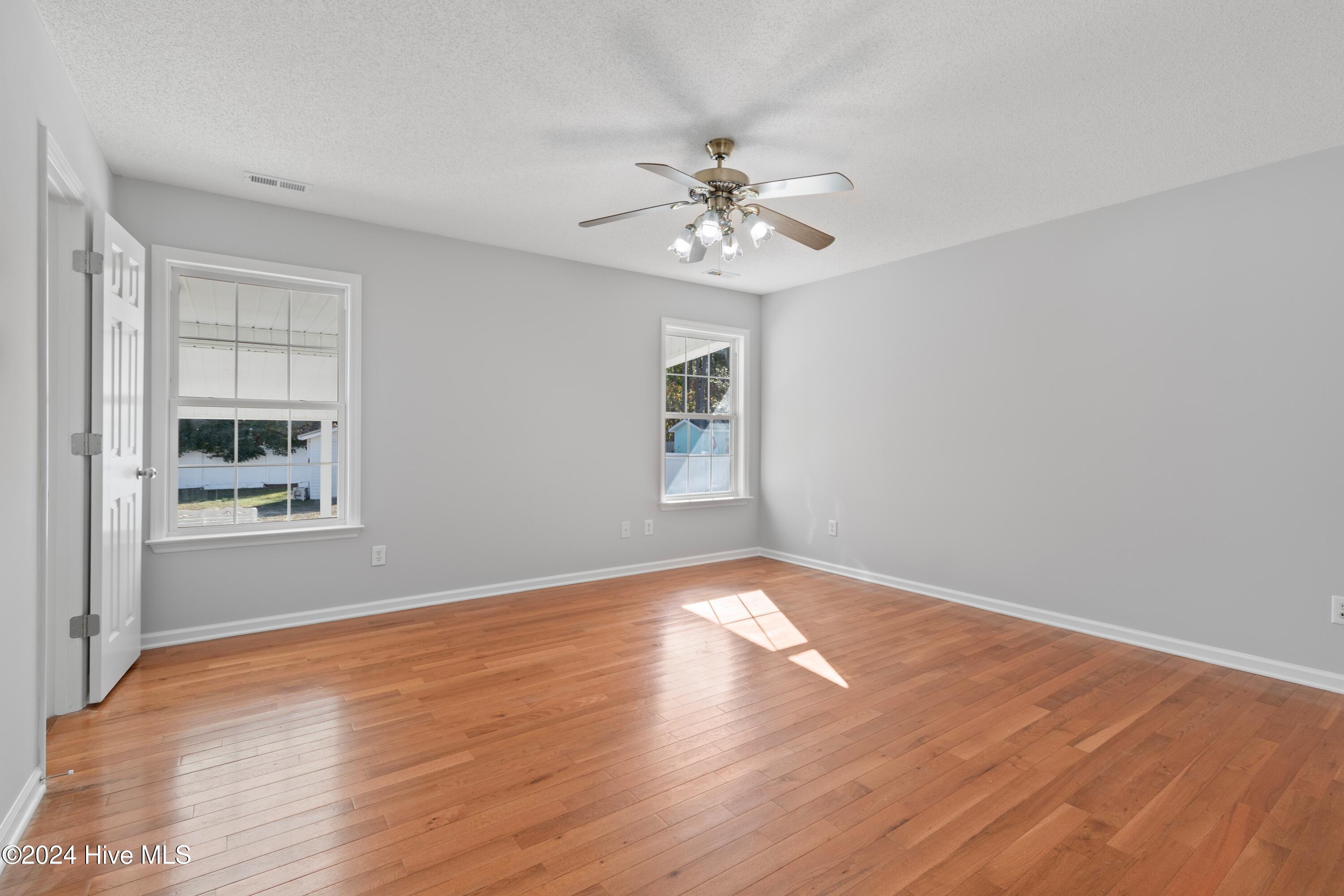 484 S Shore Drive