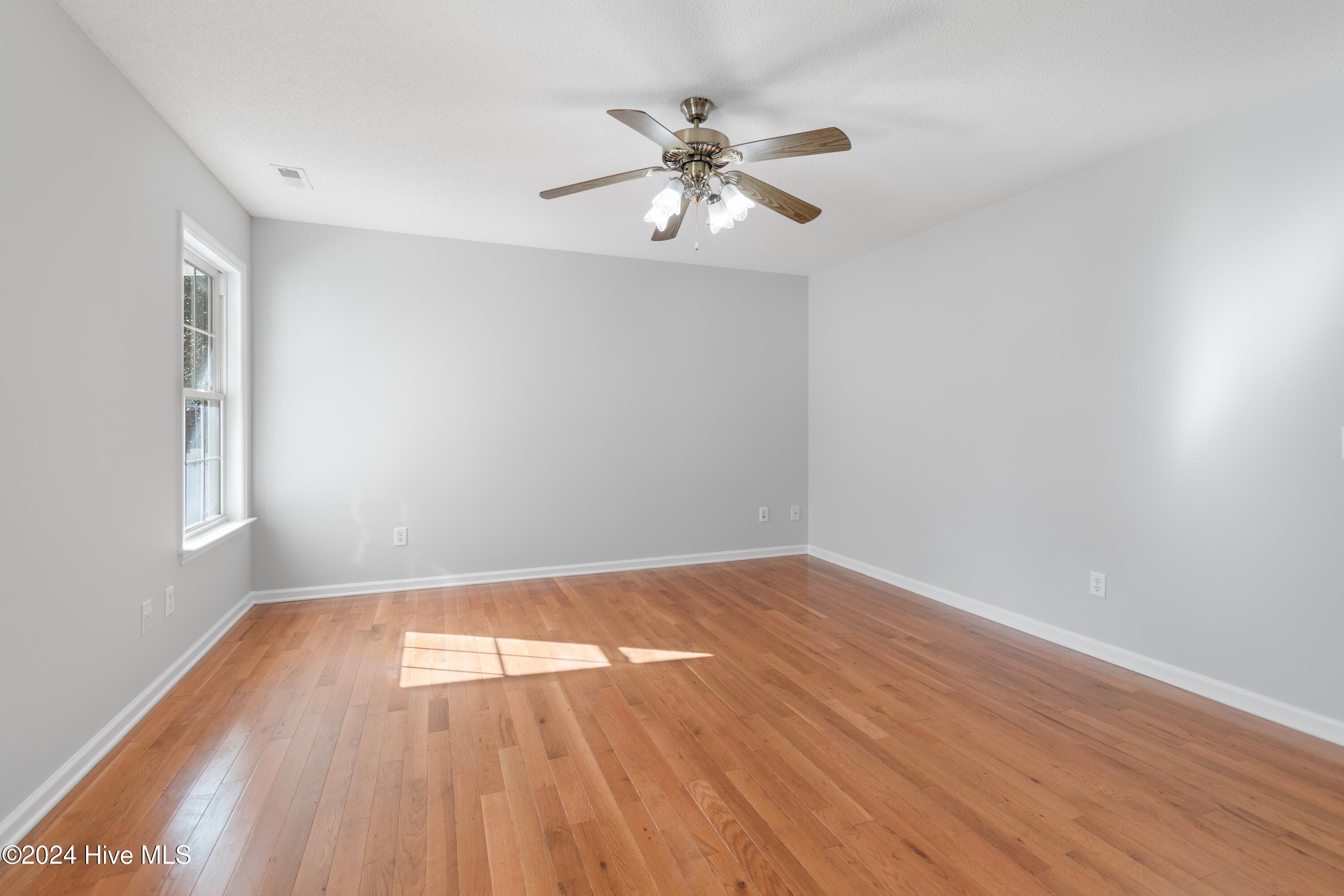 484 S Shore Drive