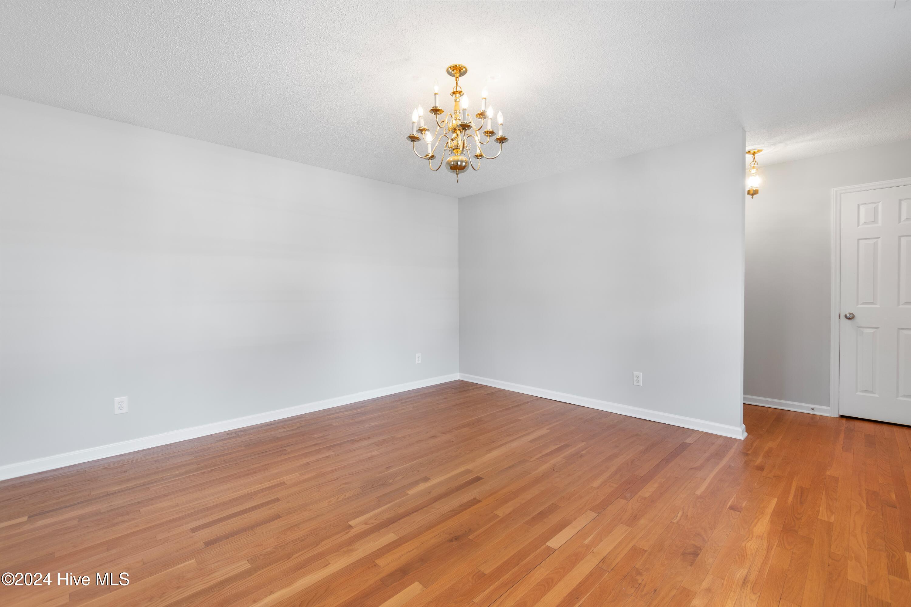 484 S Shore Drive