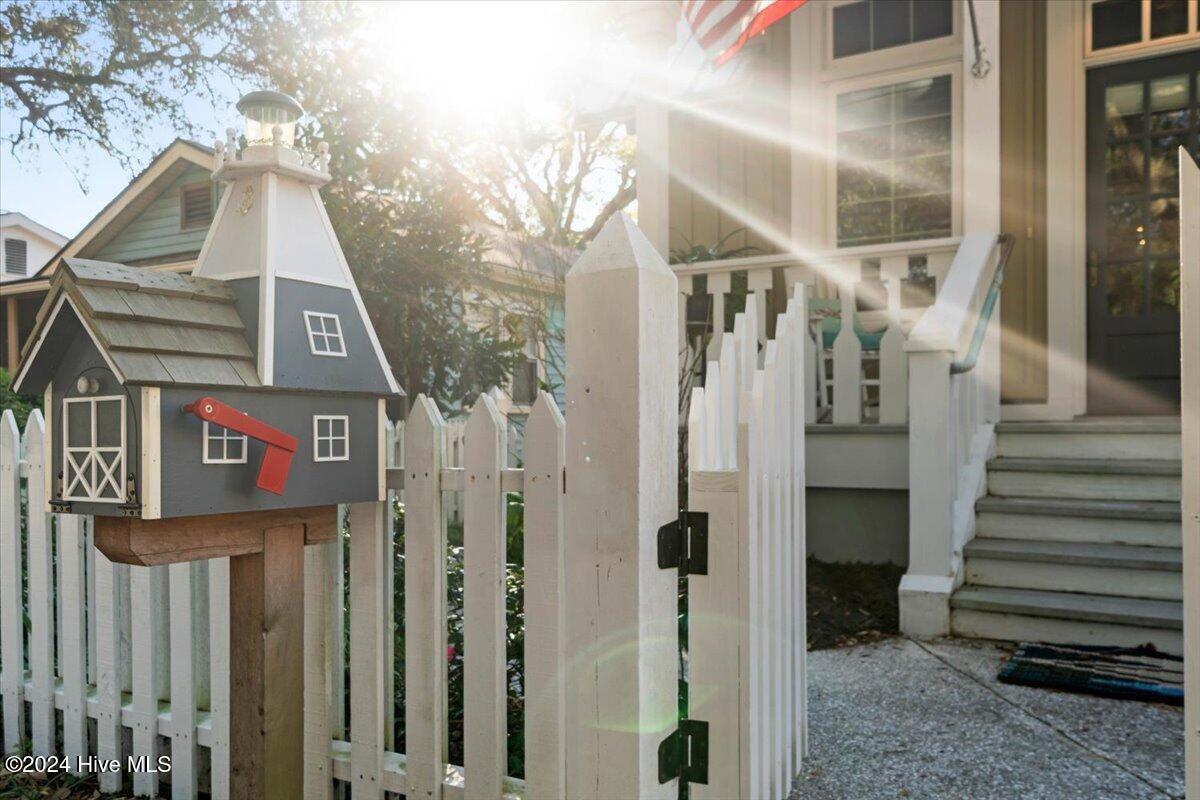 413 N Caswell Avenue