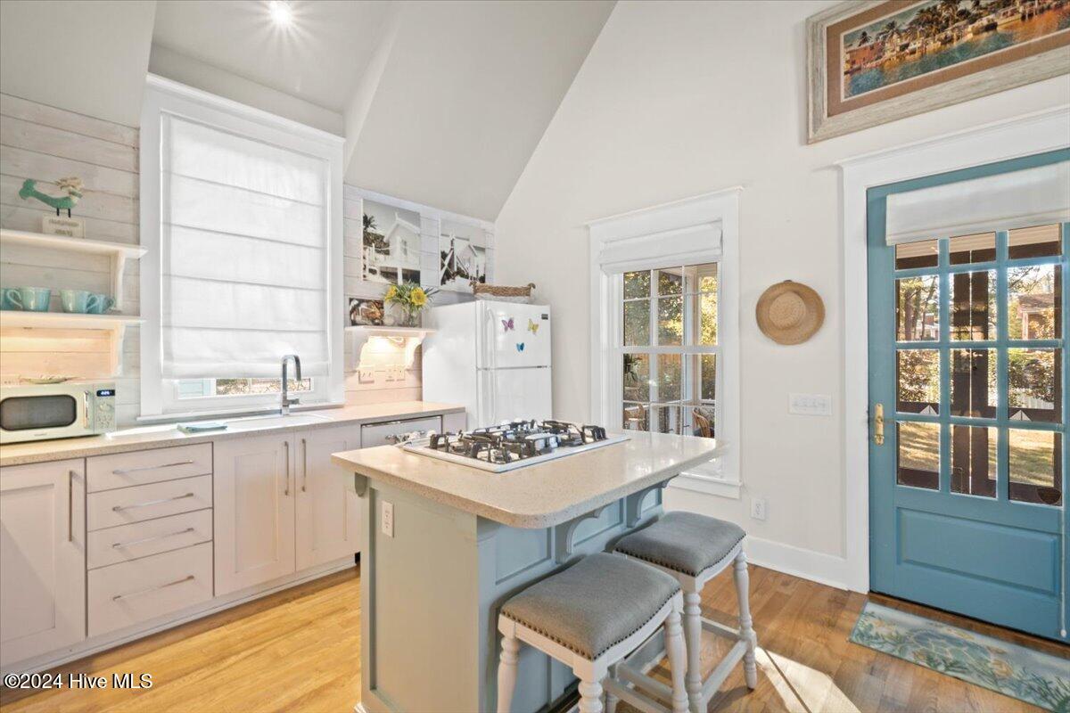 413 N Caswell Avenue