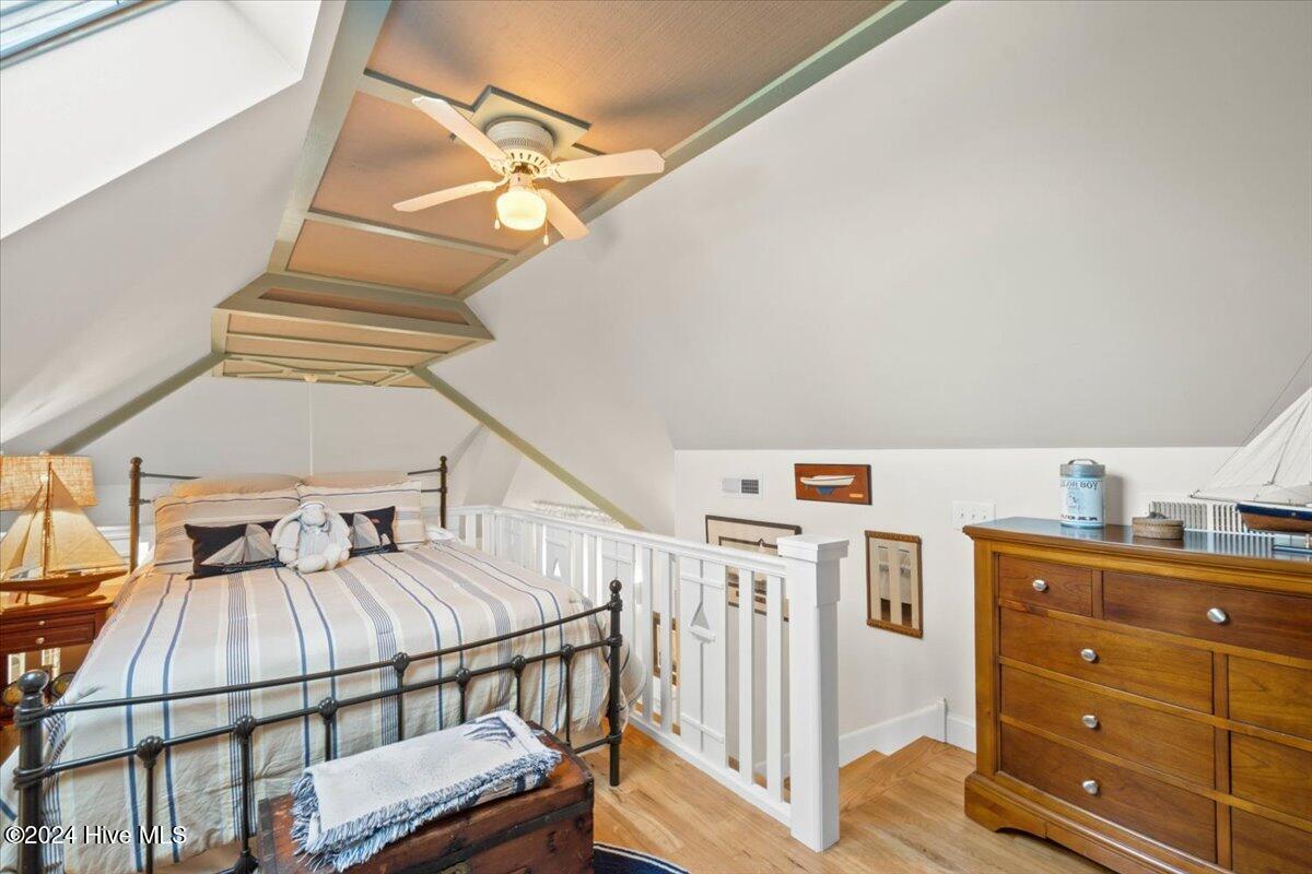 413 N Caswell Avenue