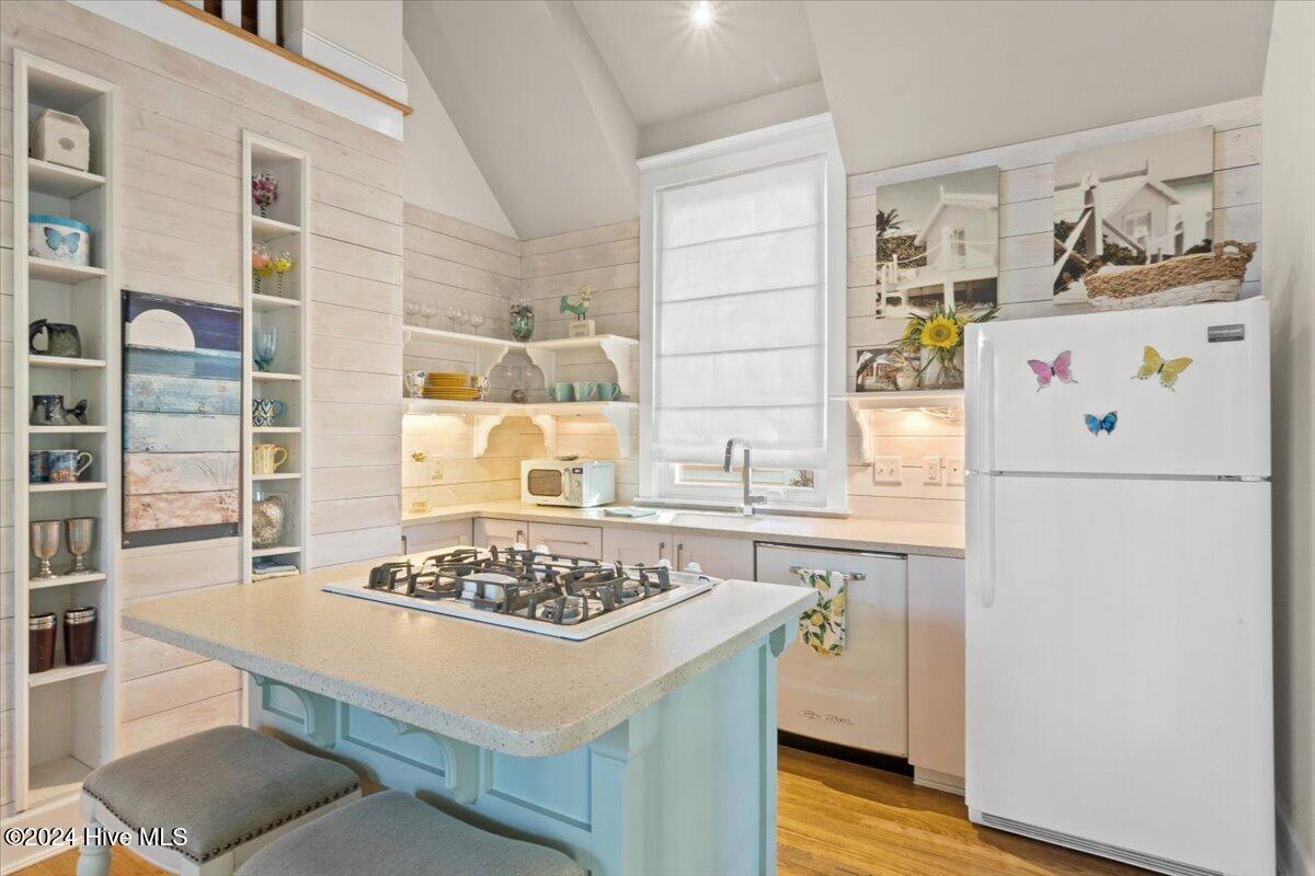 413 N Caswell Avenue