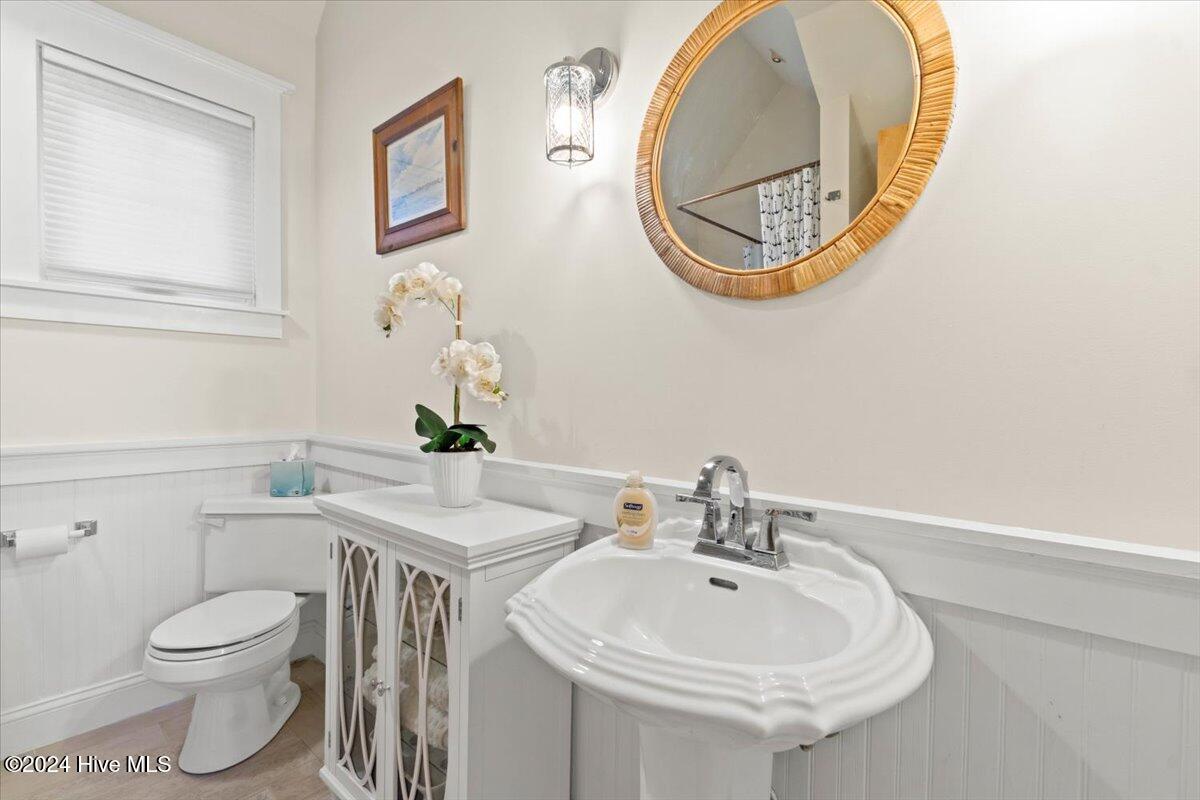 413 N Caswell Avenue