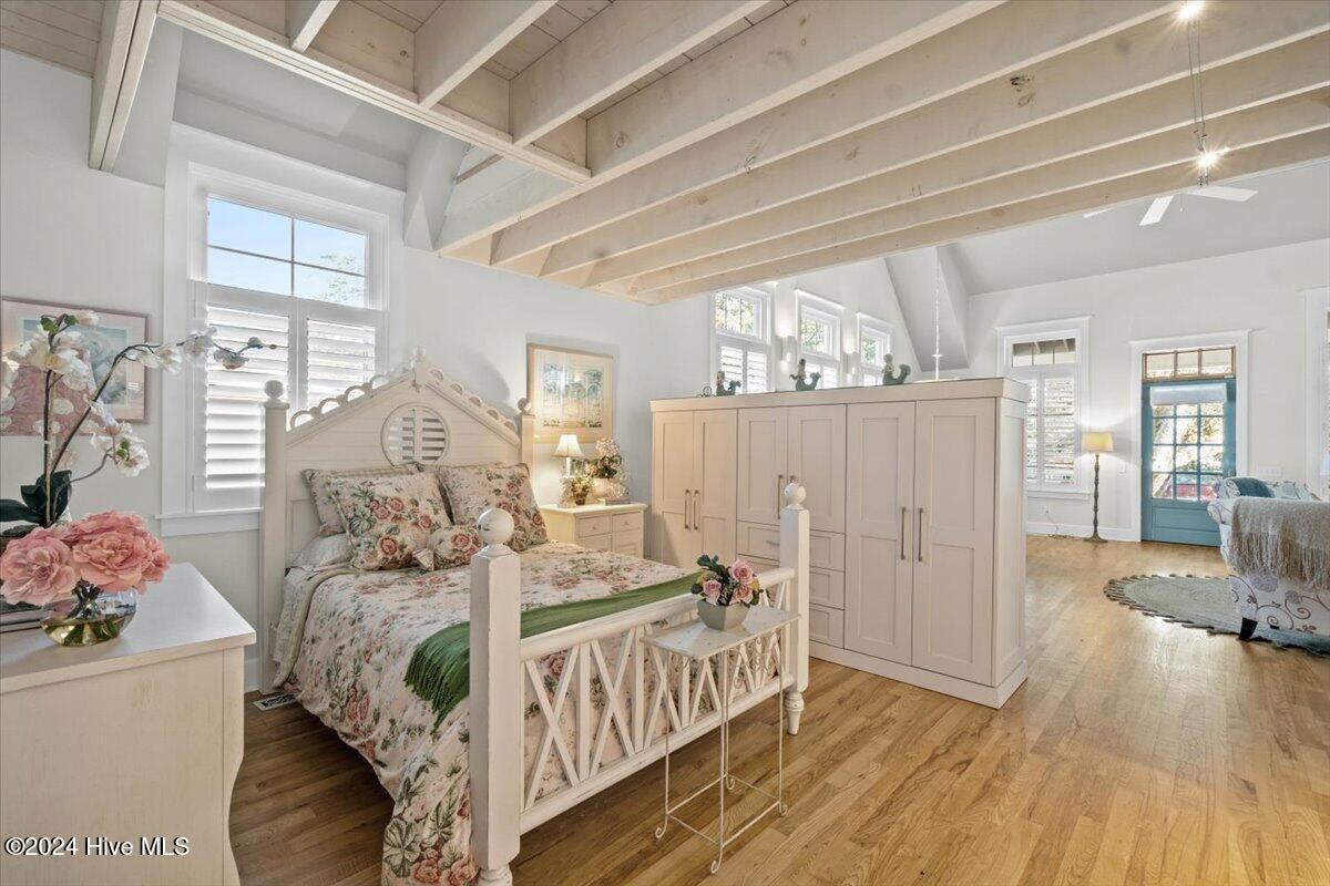 413 N Caswell Avenue