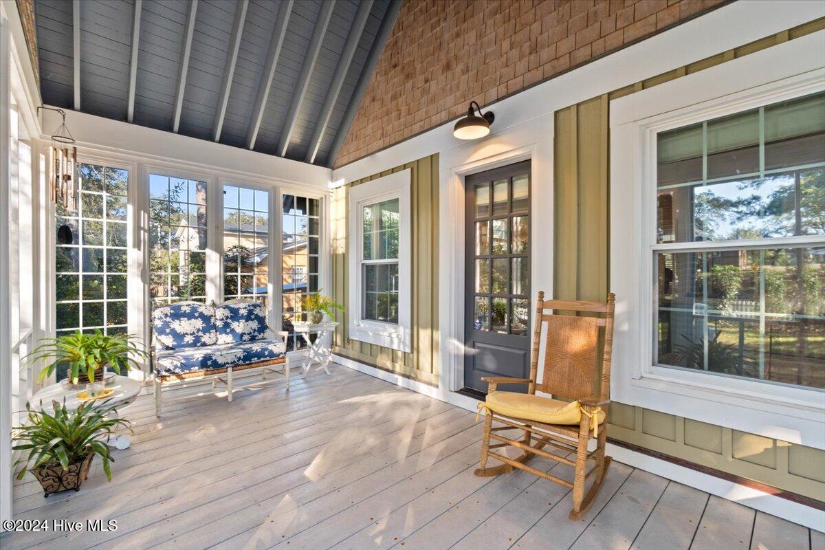 413 N Caswell Avenue