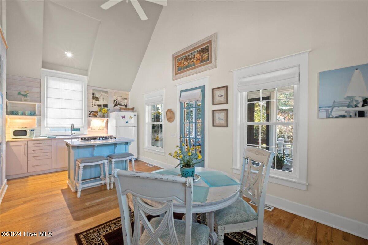 413 N Caswell Avenue