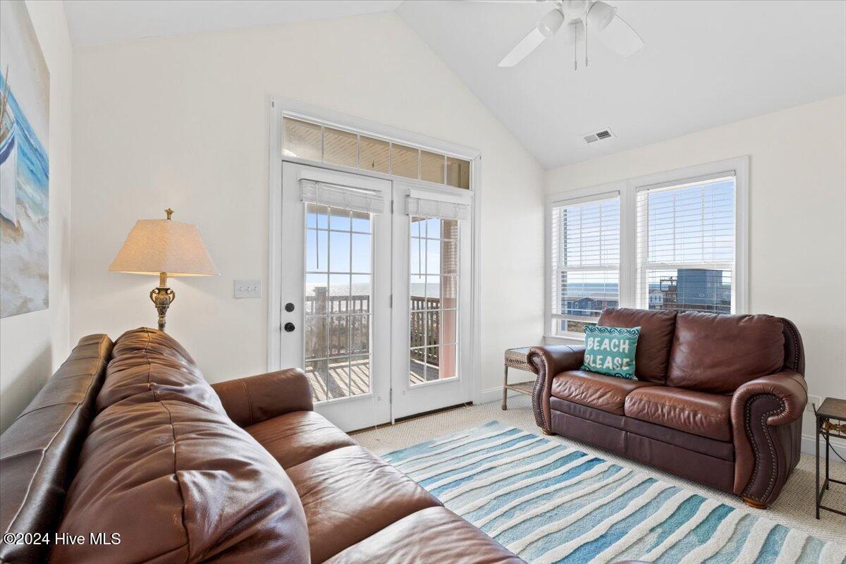 918 E Beach Drive
