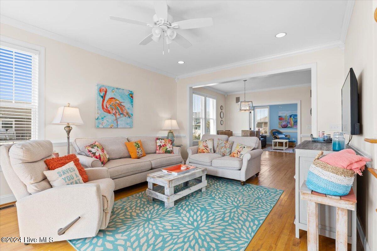 918 E Beach Drive