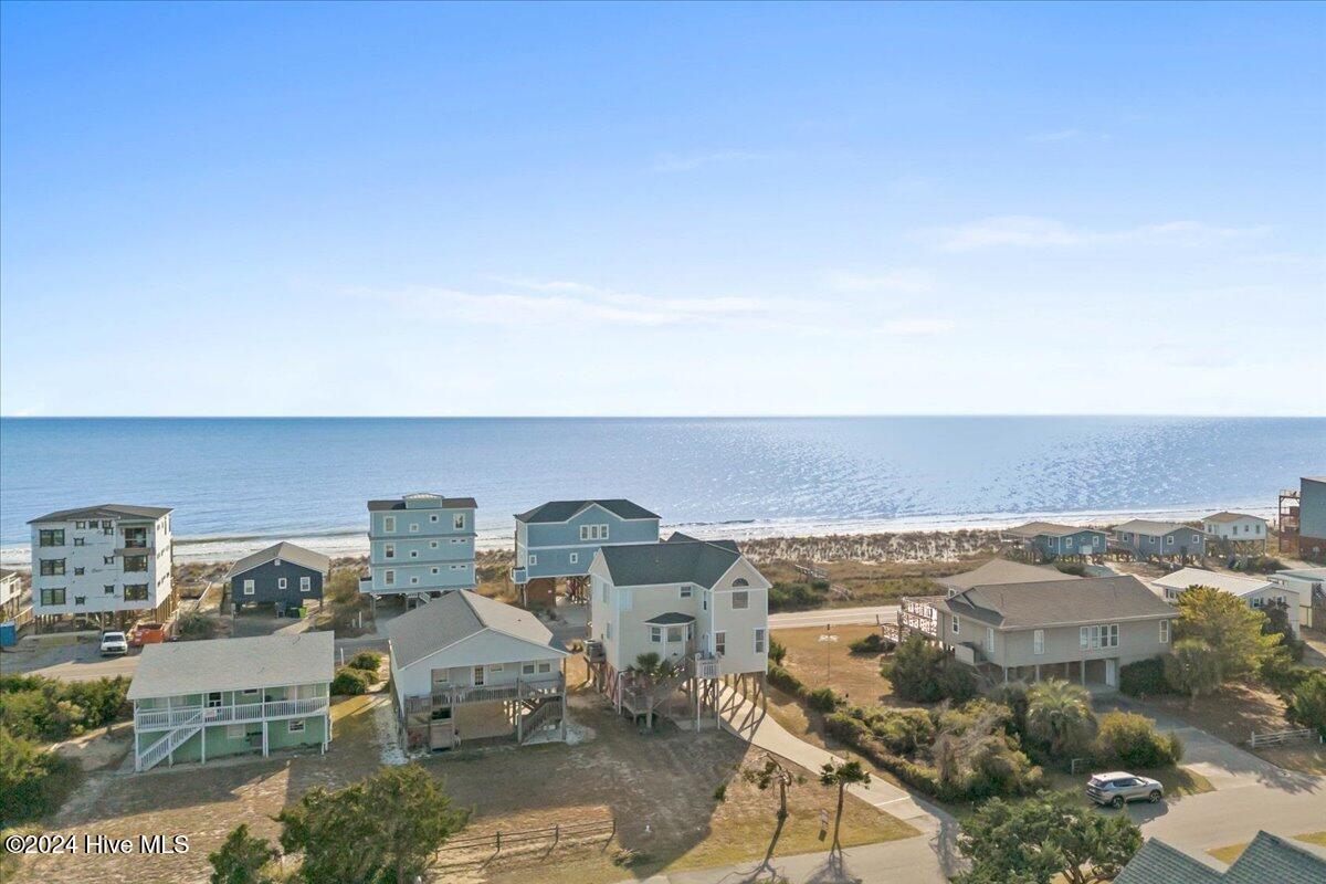 918 E Beach Drive
