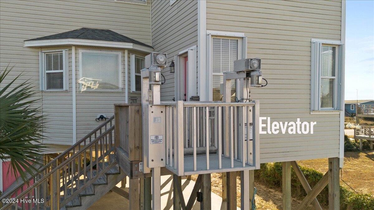 918 E Beach Drive