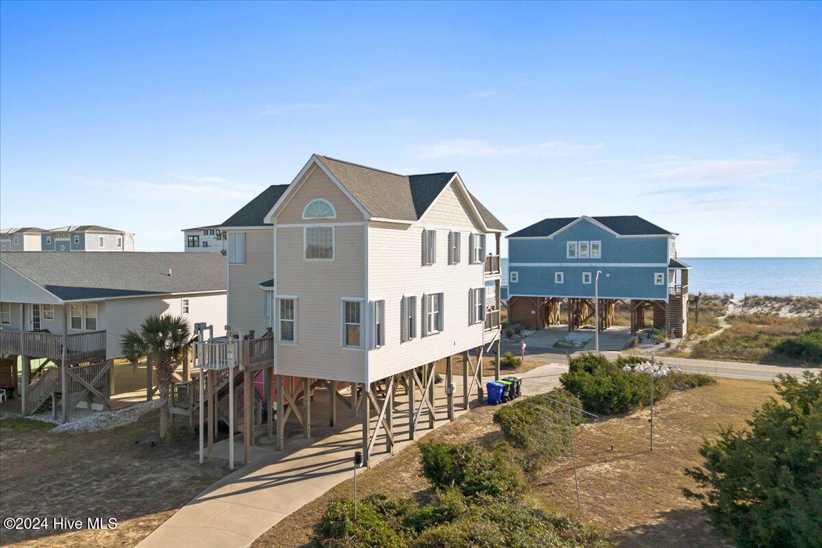 918 E Beach Drive