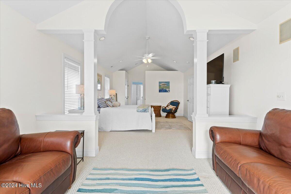 918 E Beach Drive