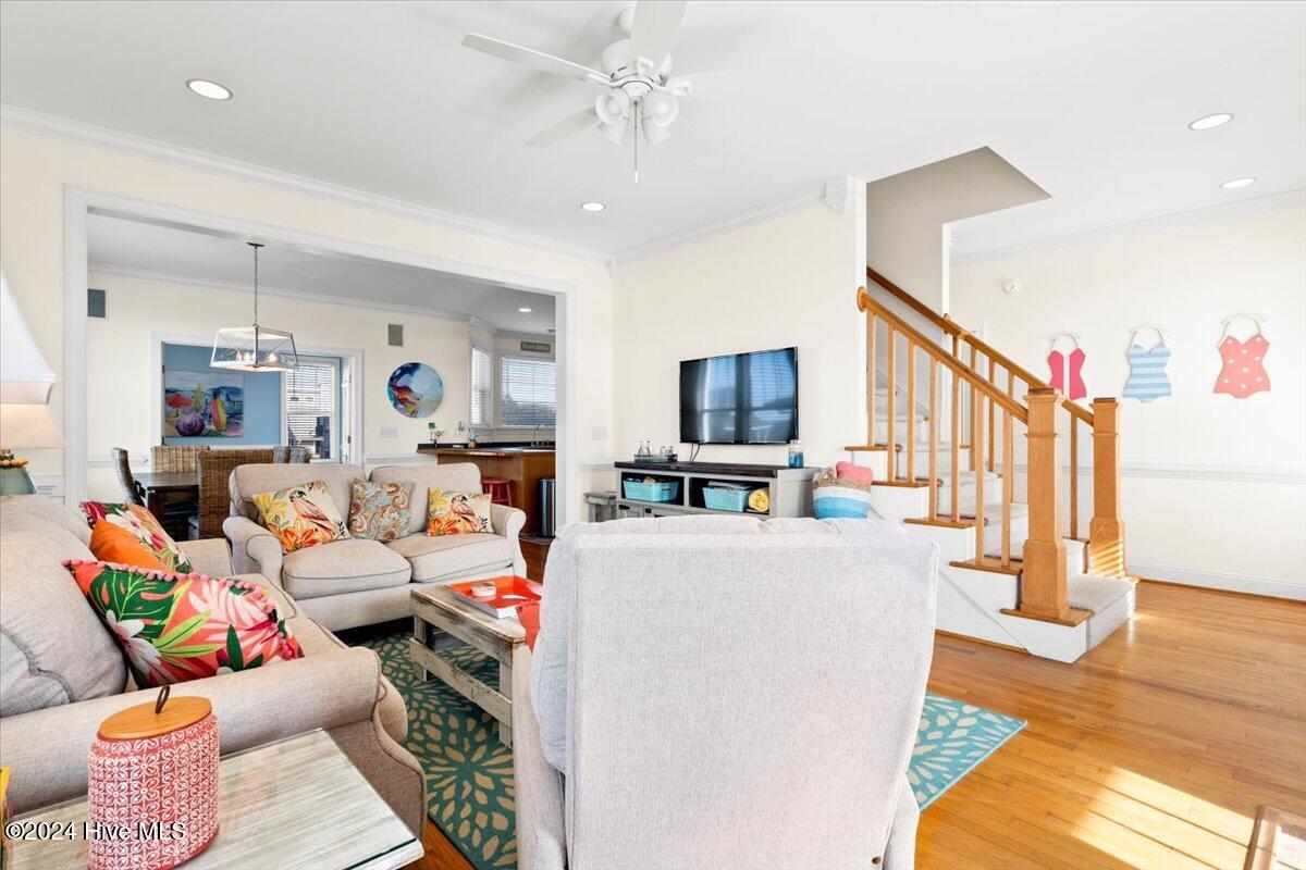 918 E Beach Drive