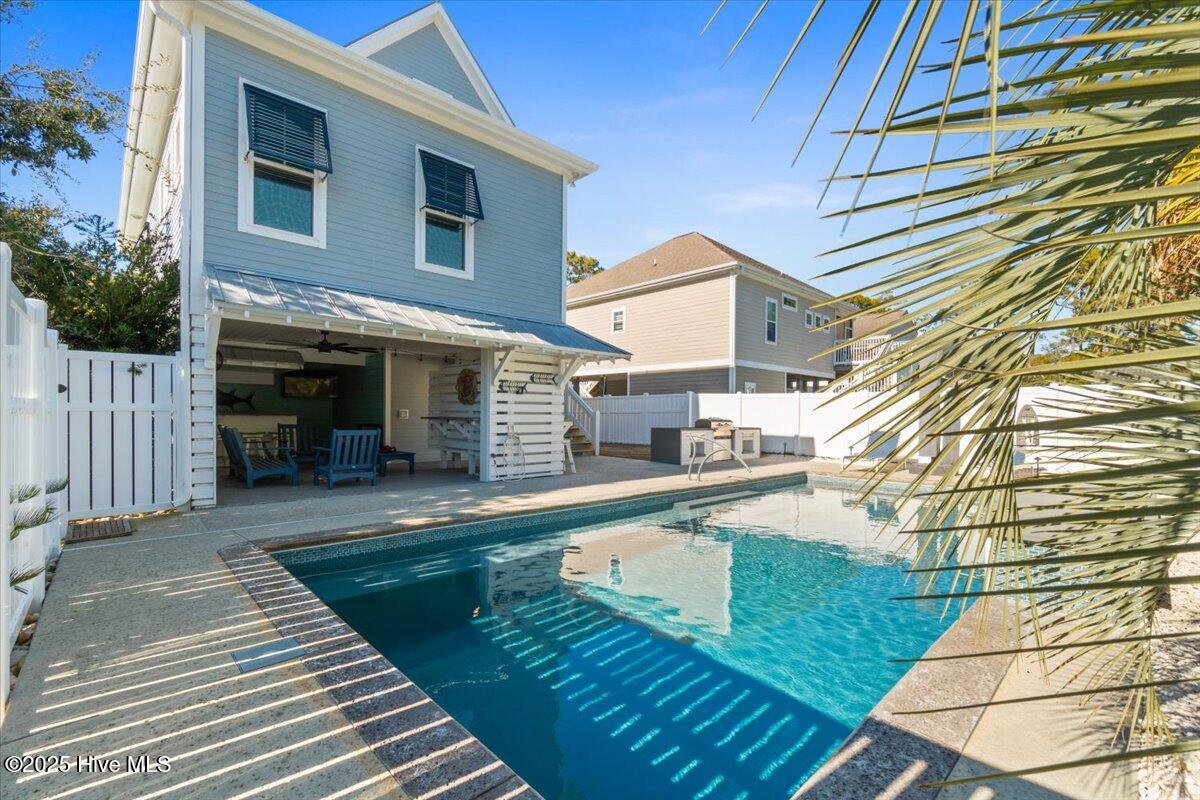 202 NE 50th Street