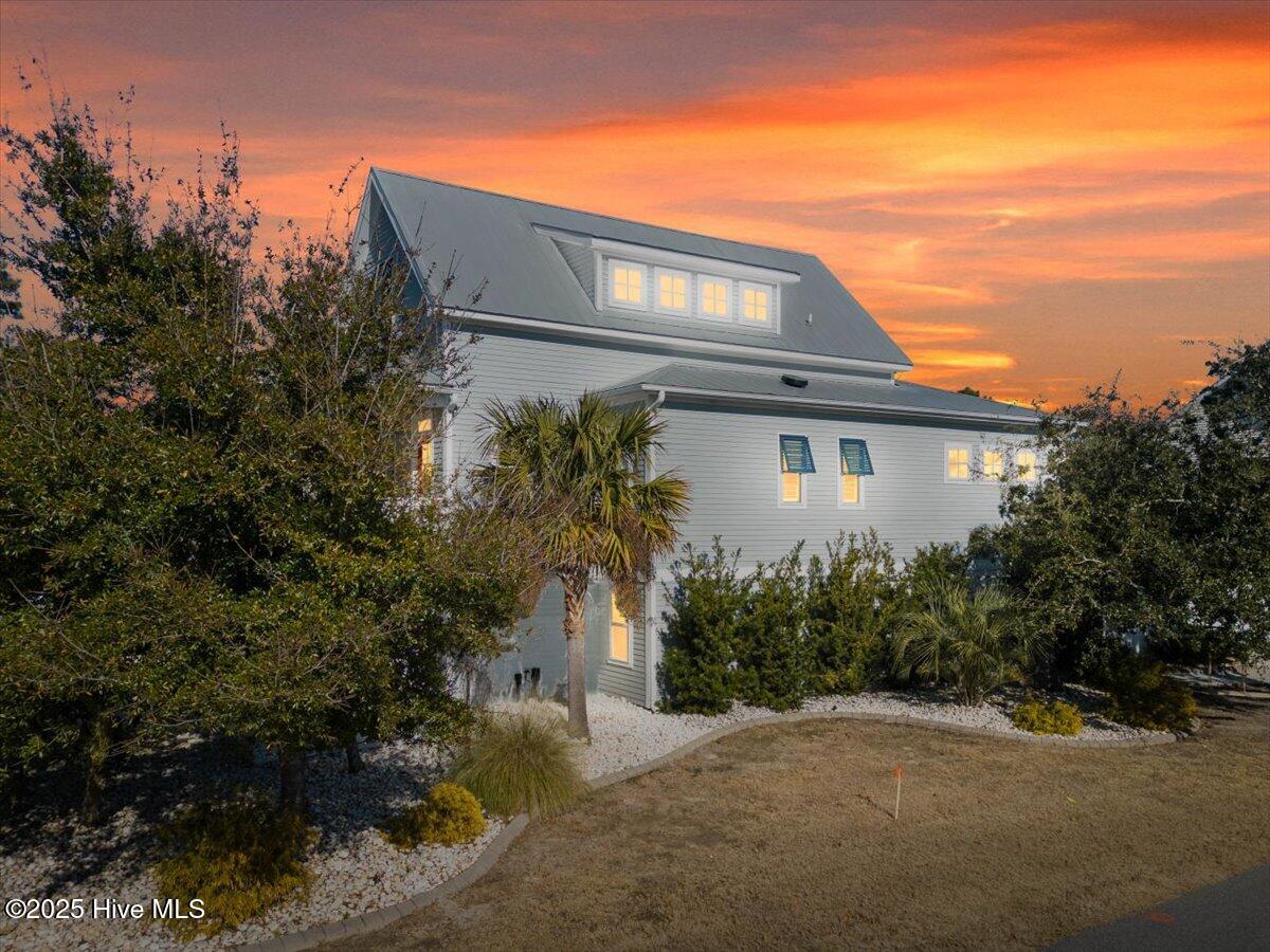 202 NE 50th Street