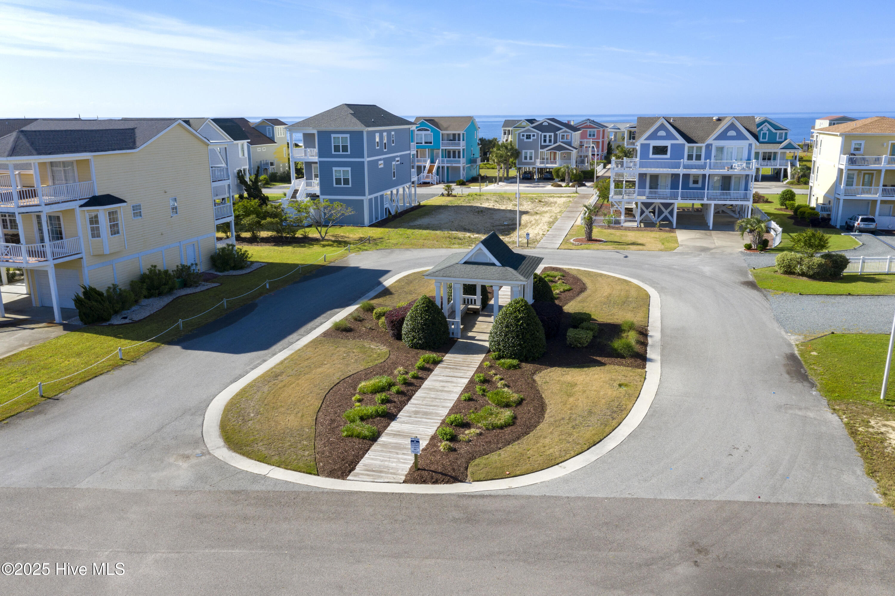 1803 Smoketree Court SE