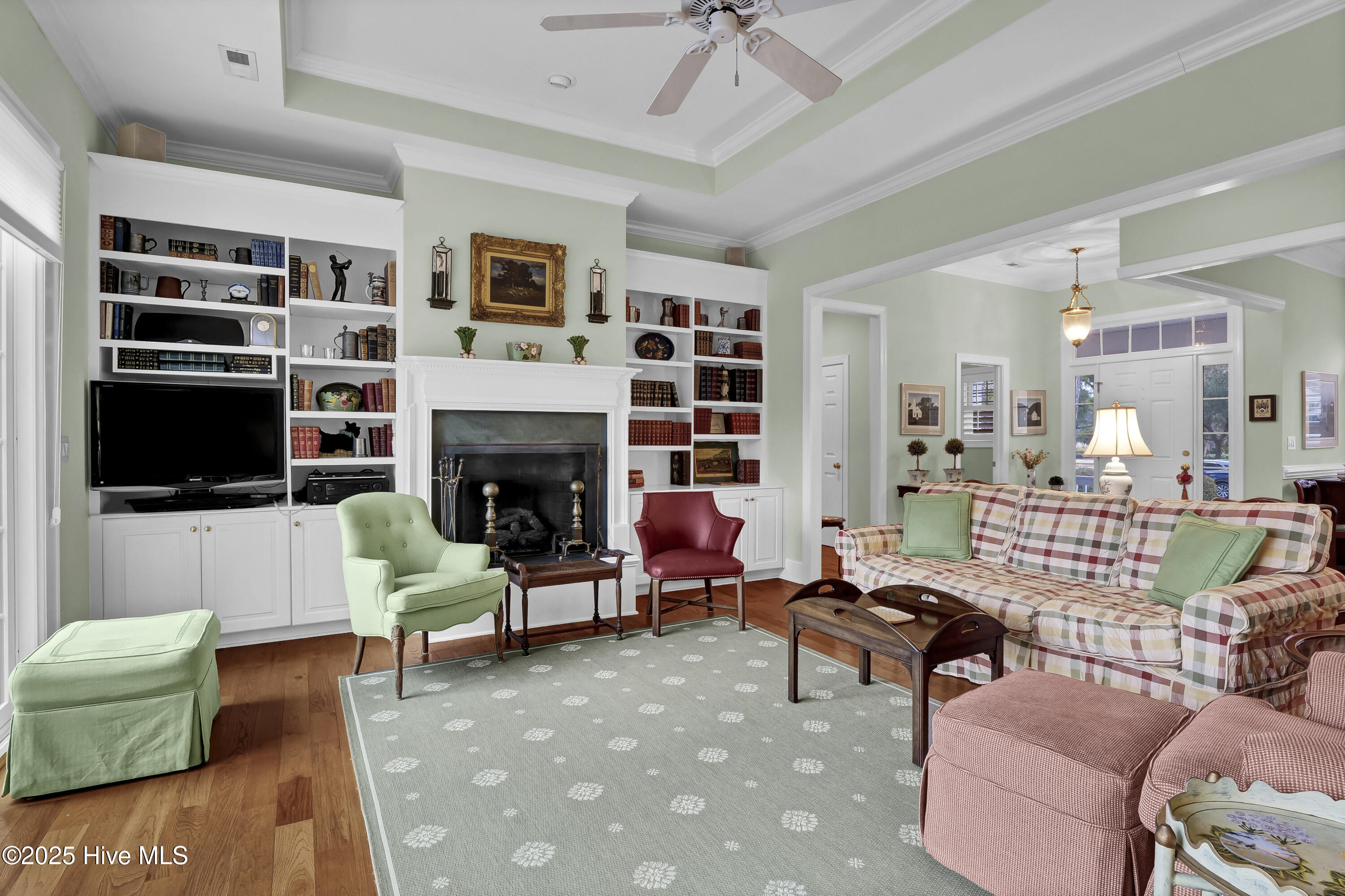 1803 Smoketree Court SE