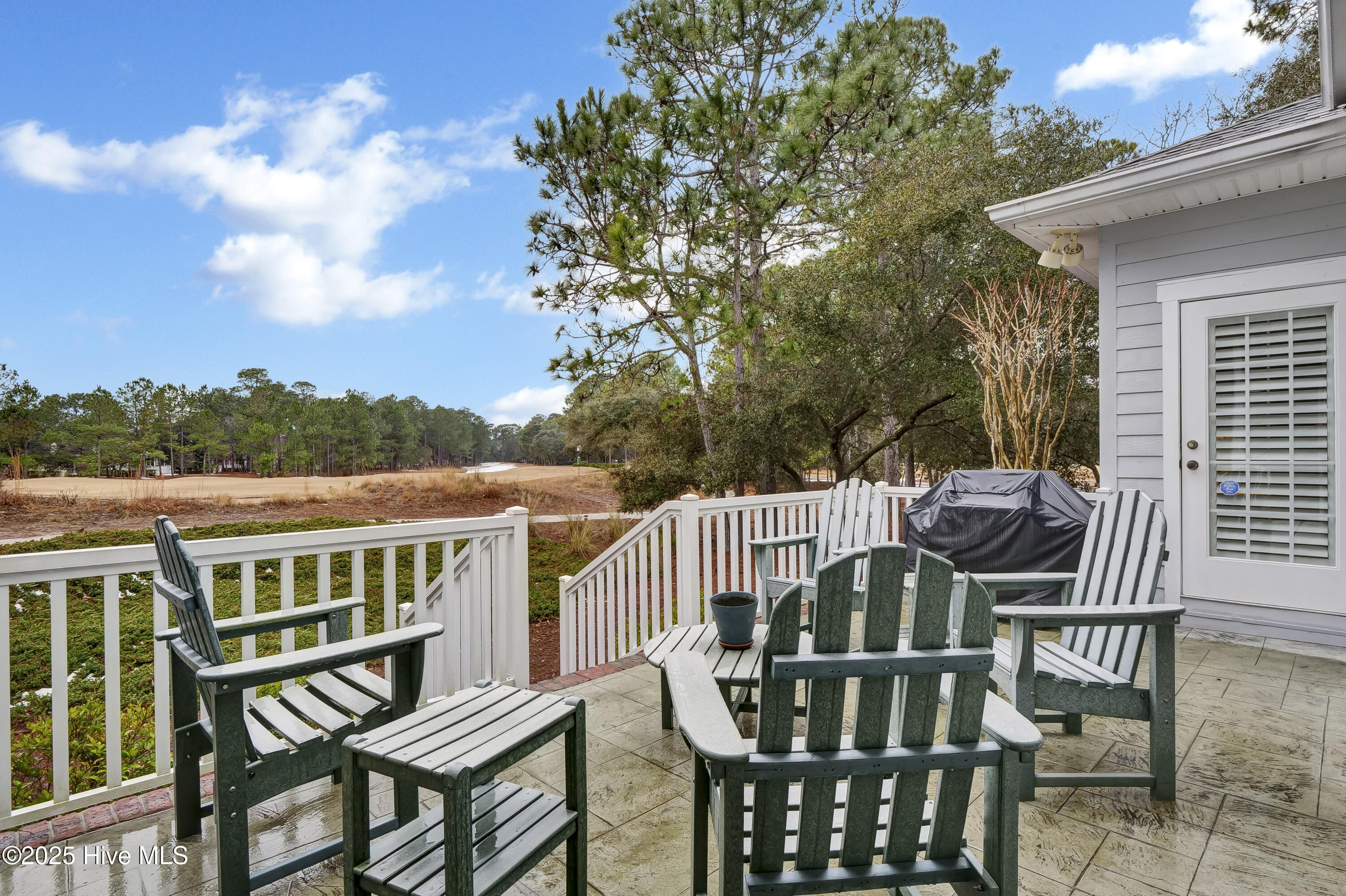 1803 Smoketree Court SE