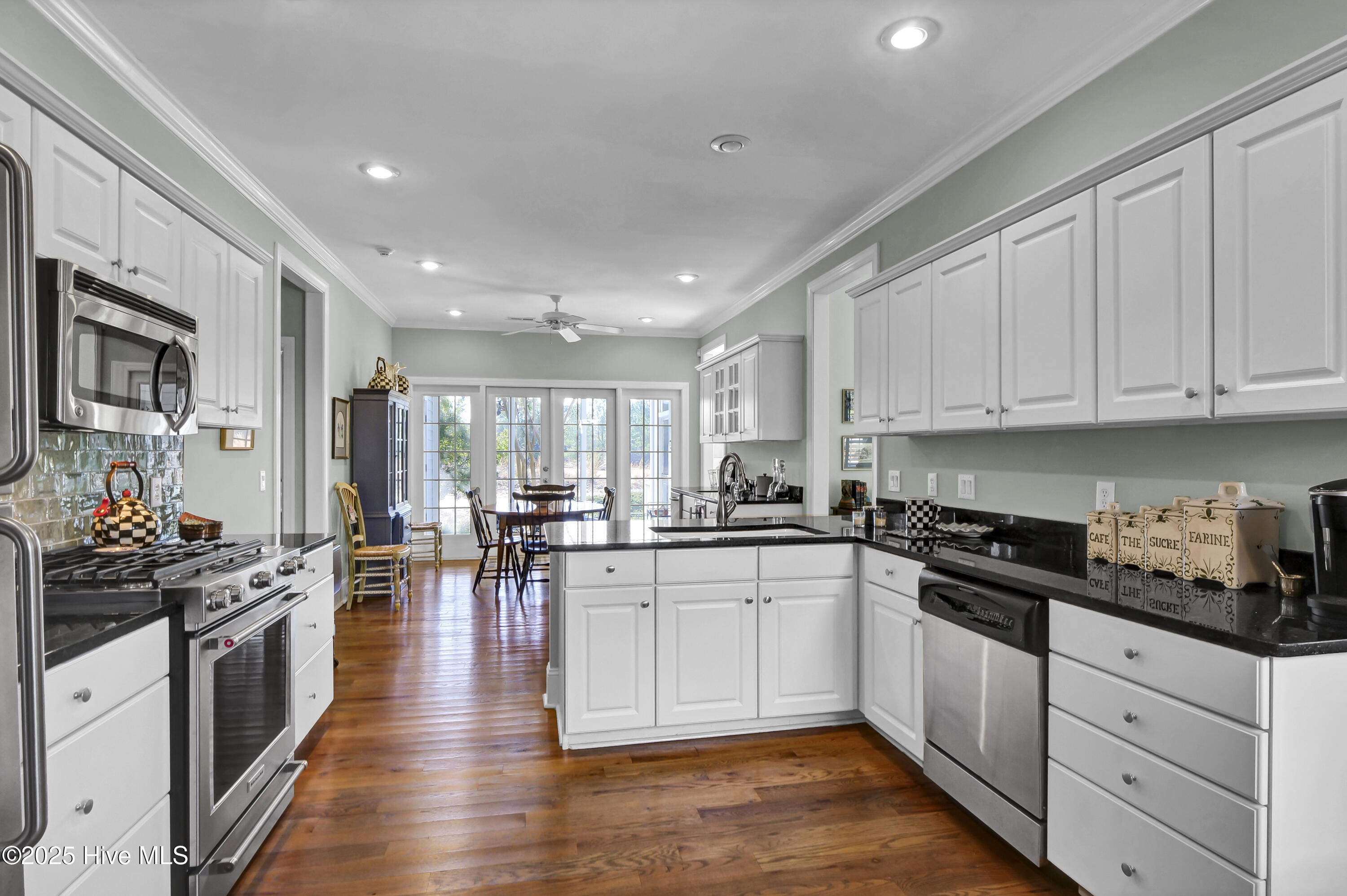 1803 Smoketree Court SE