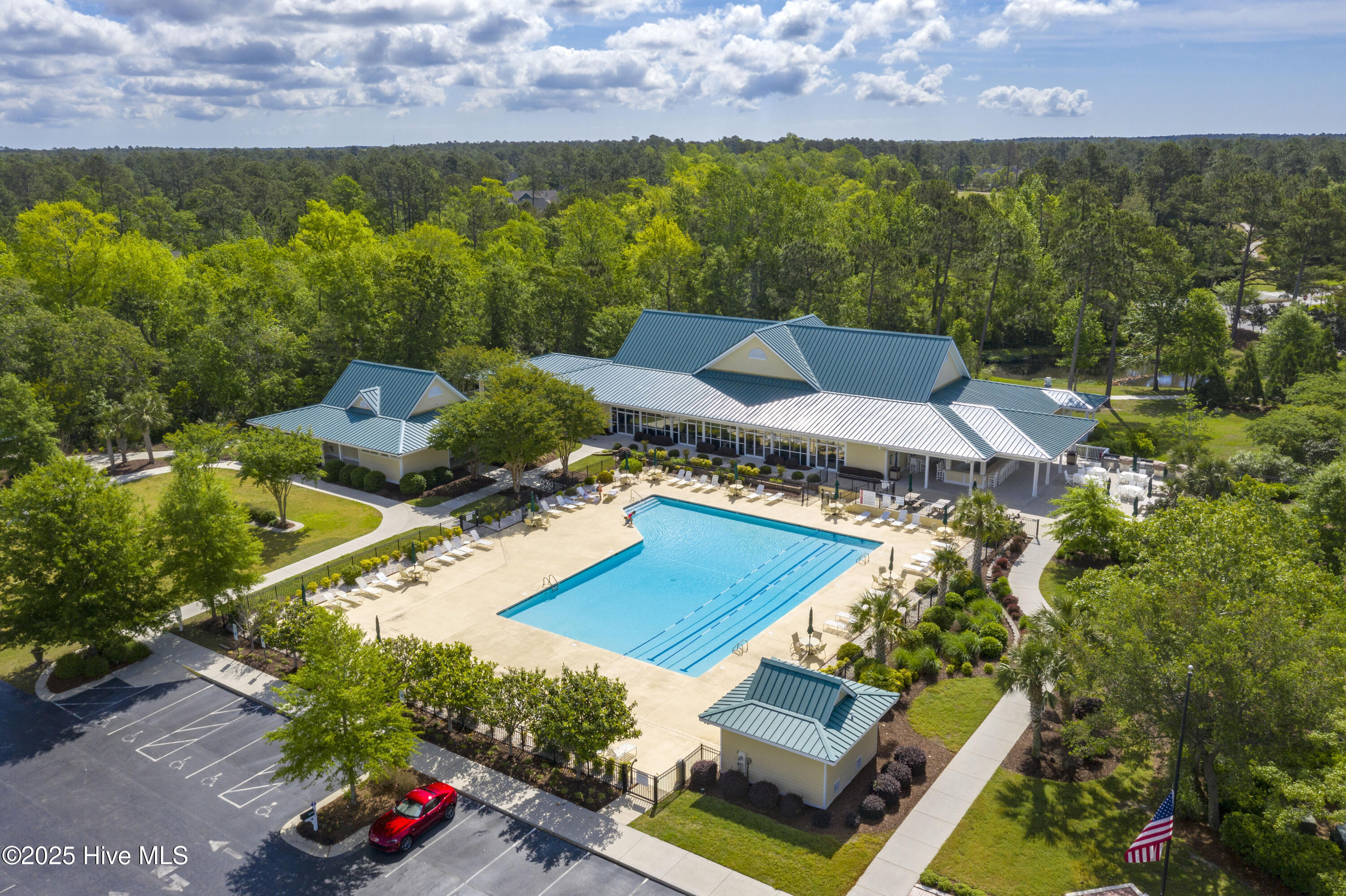 1803 Smoketree Court SE