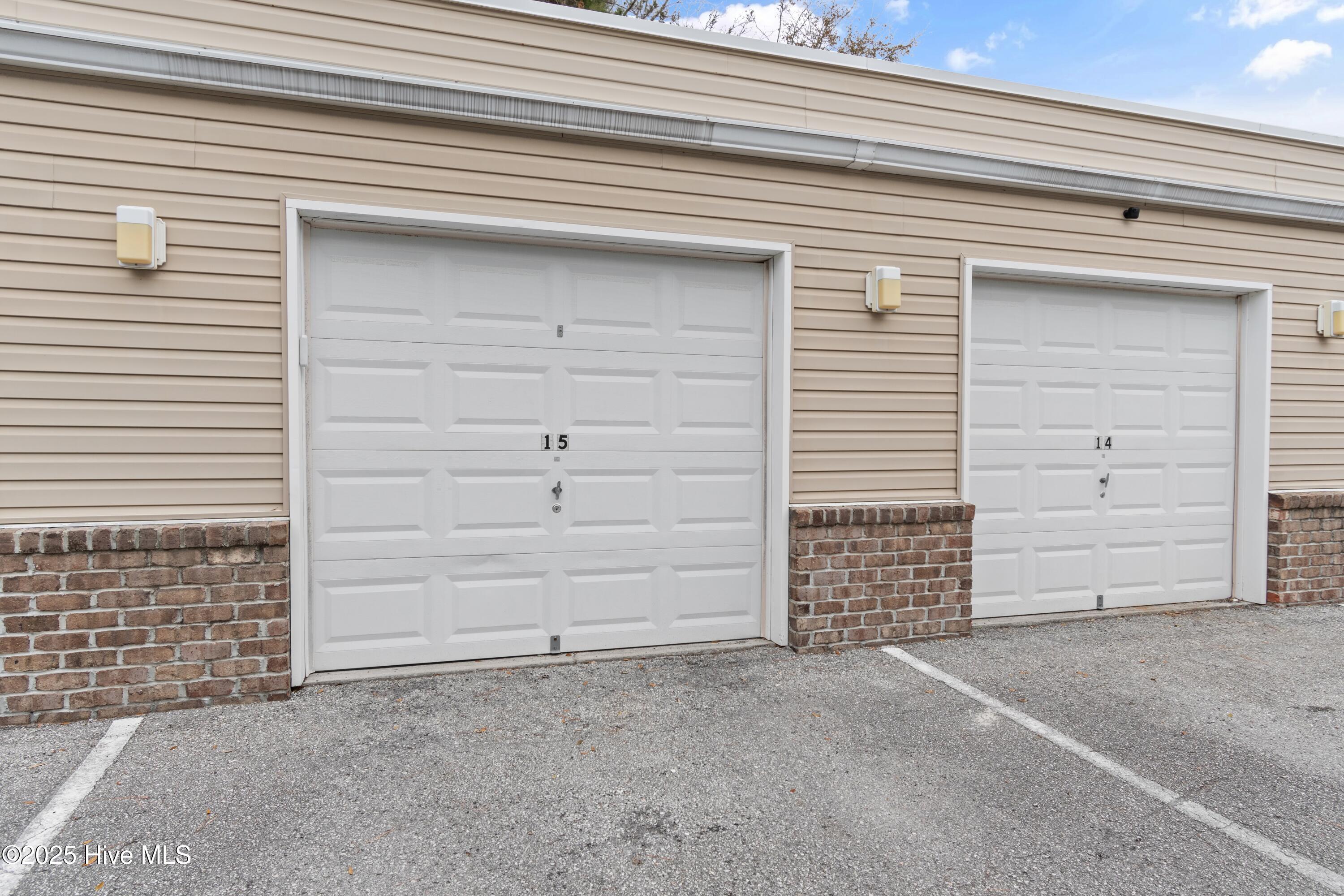 4132 Vanessa Drive, Unit 15