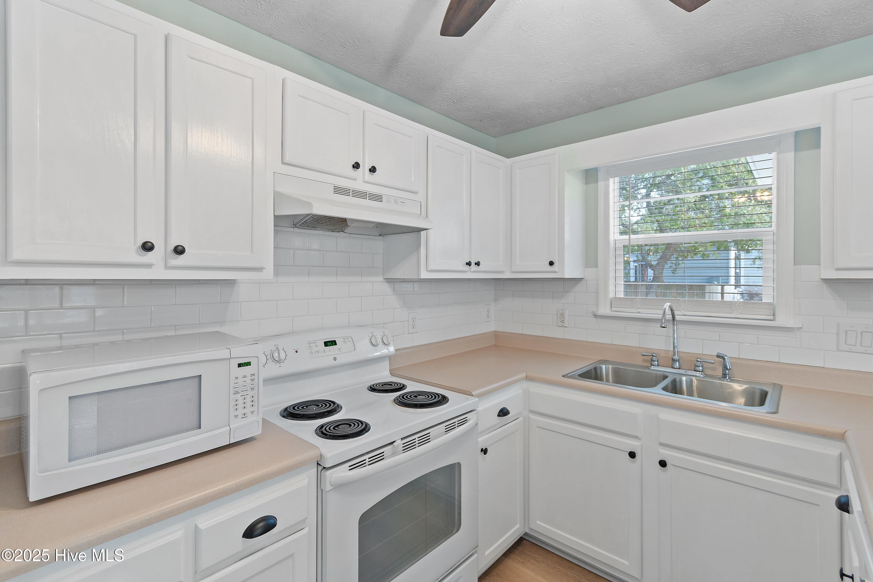 421 Charlestown Road