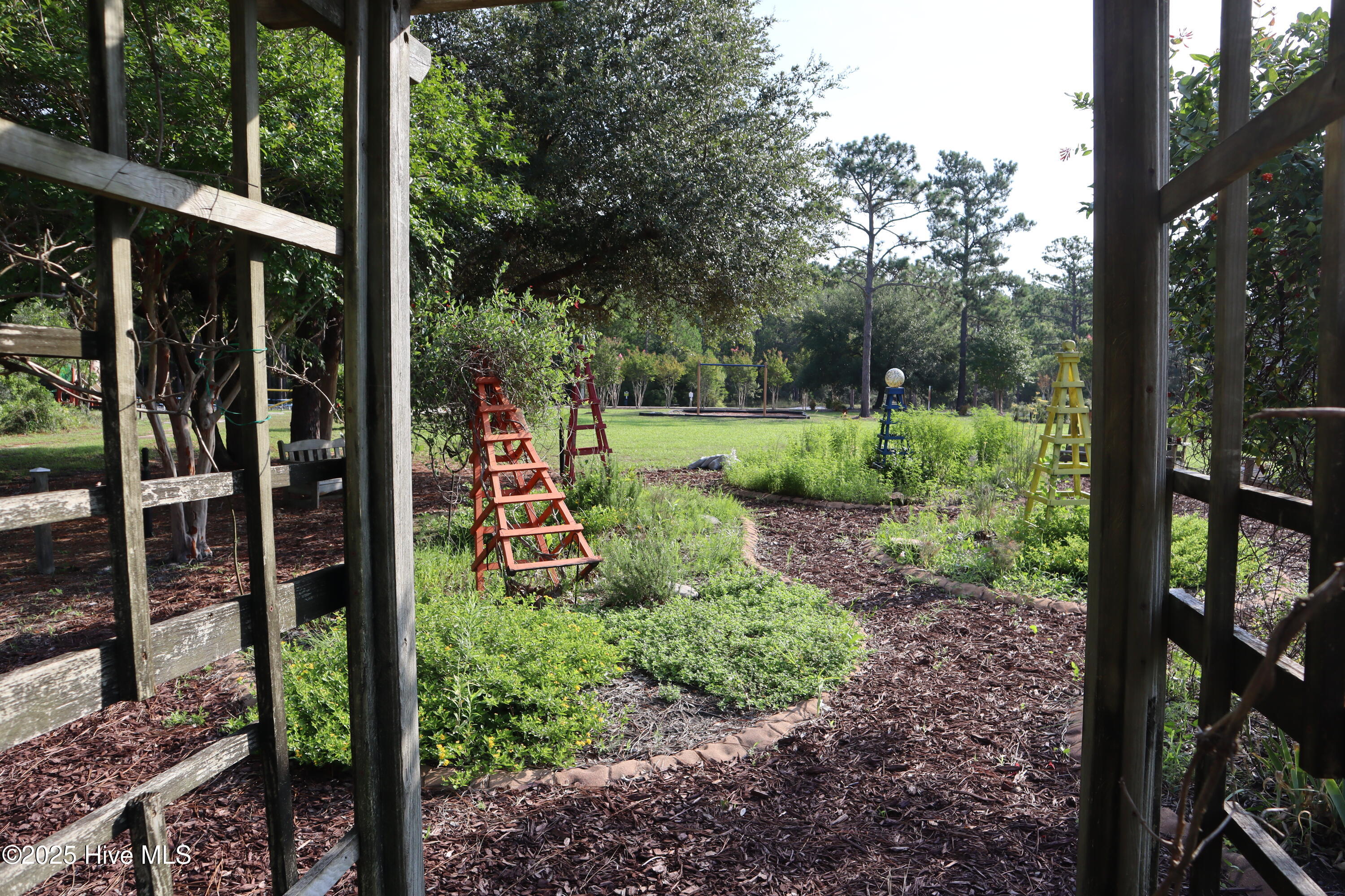 421 Charlestown Road