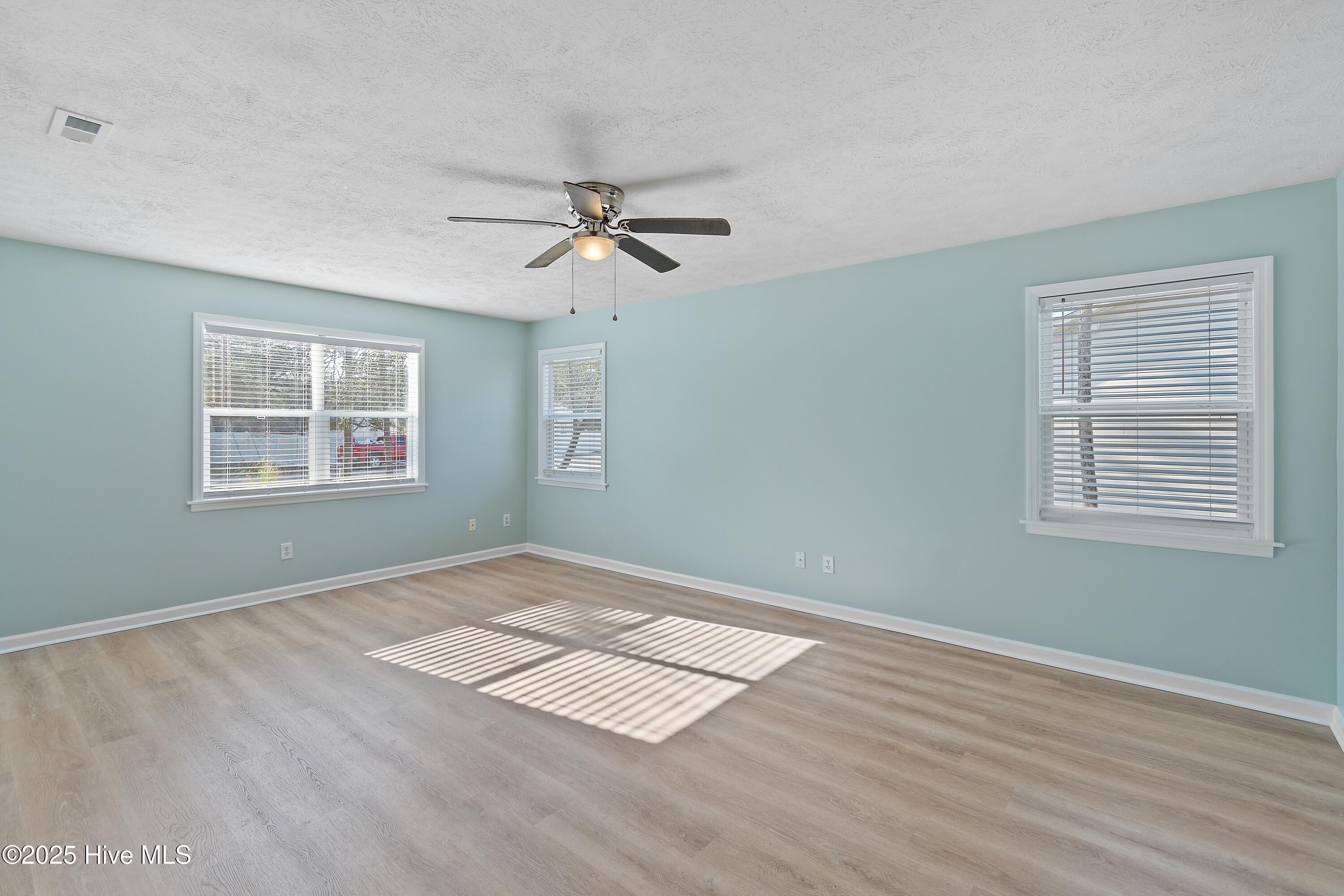 421 Charlestown Road