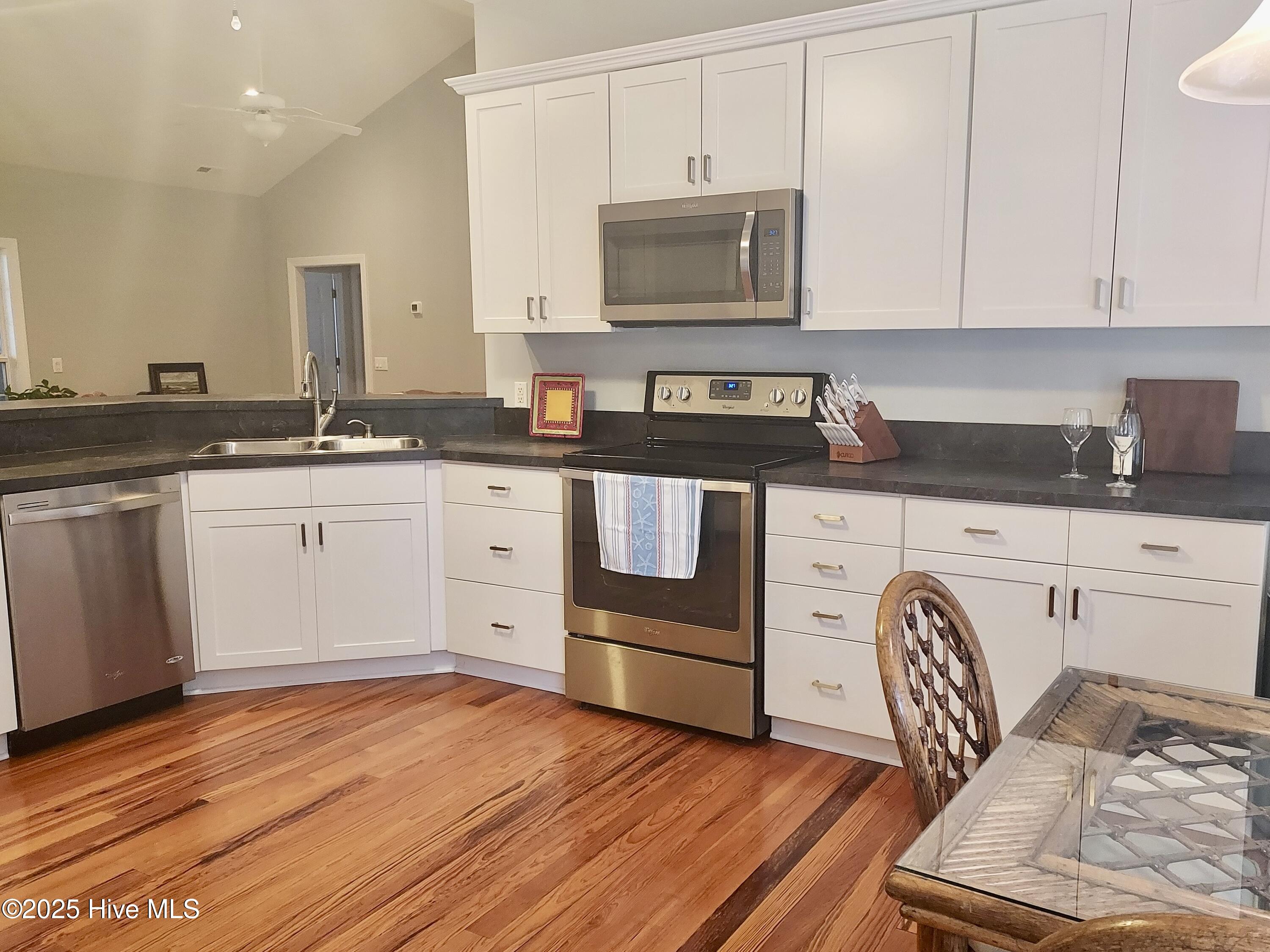 4152 Sheffield Place SE