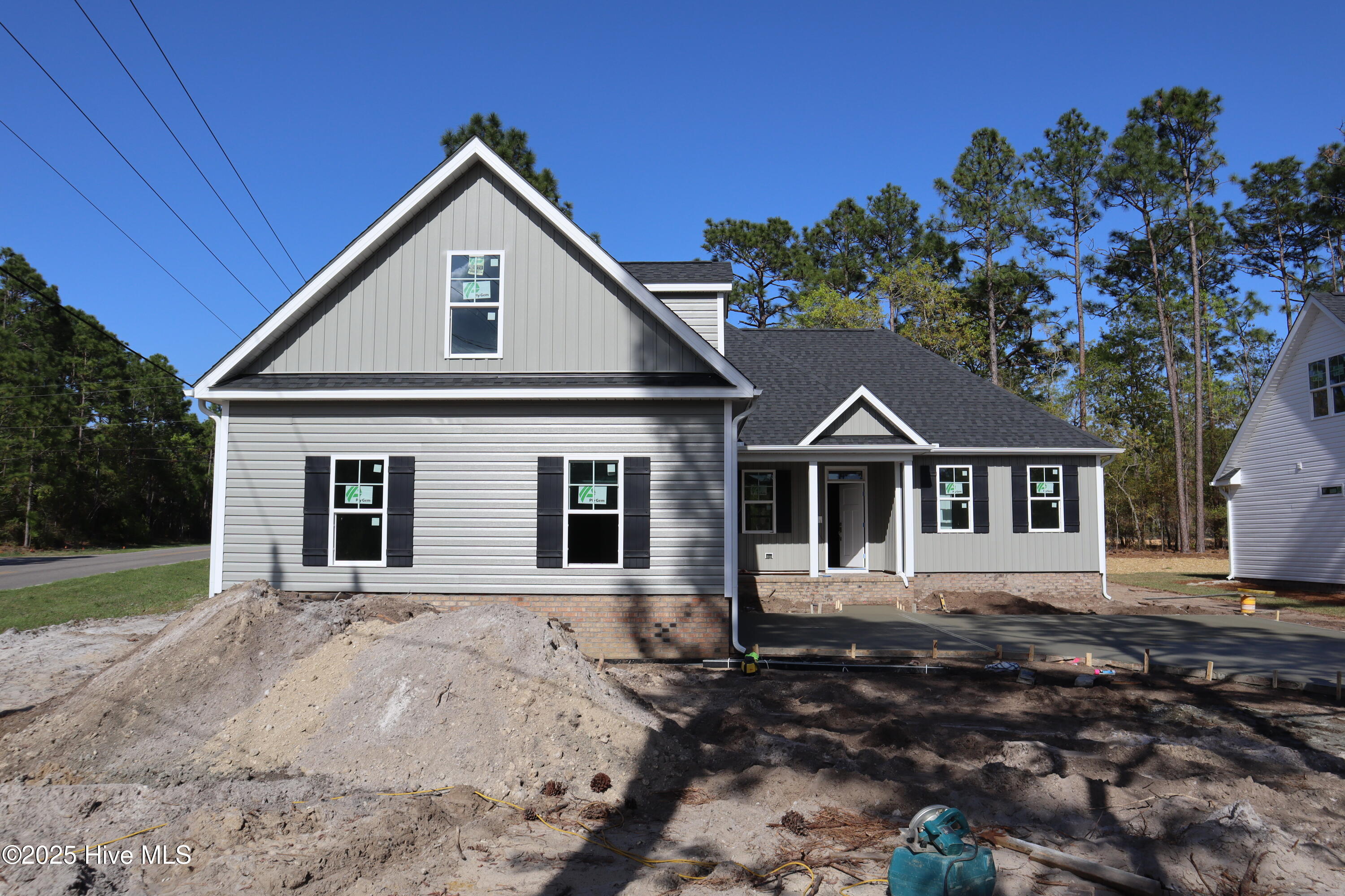 11 Pine Shores Drive