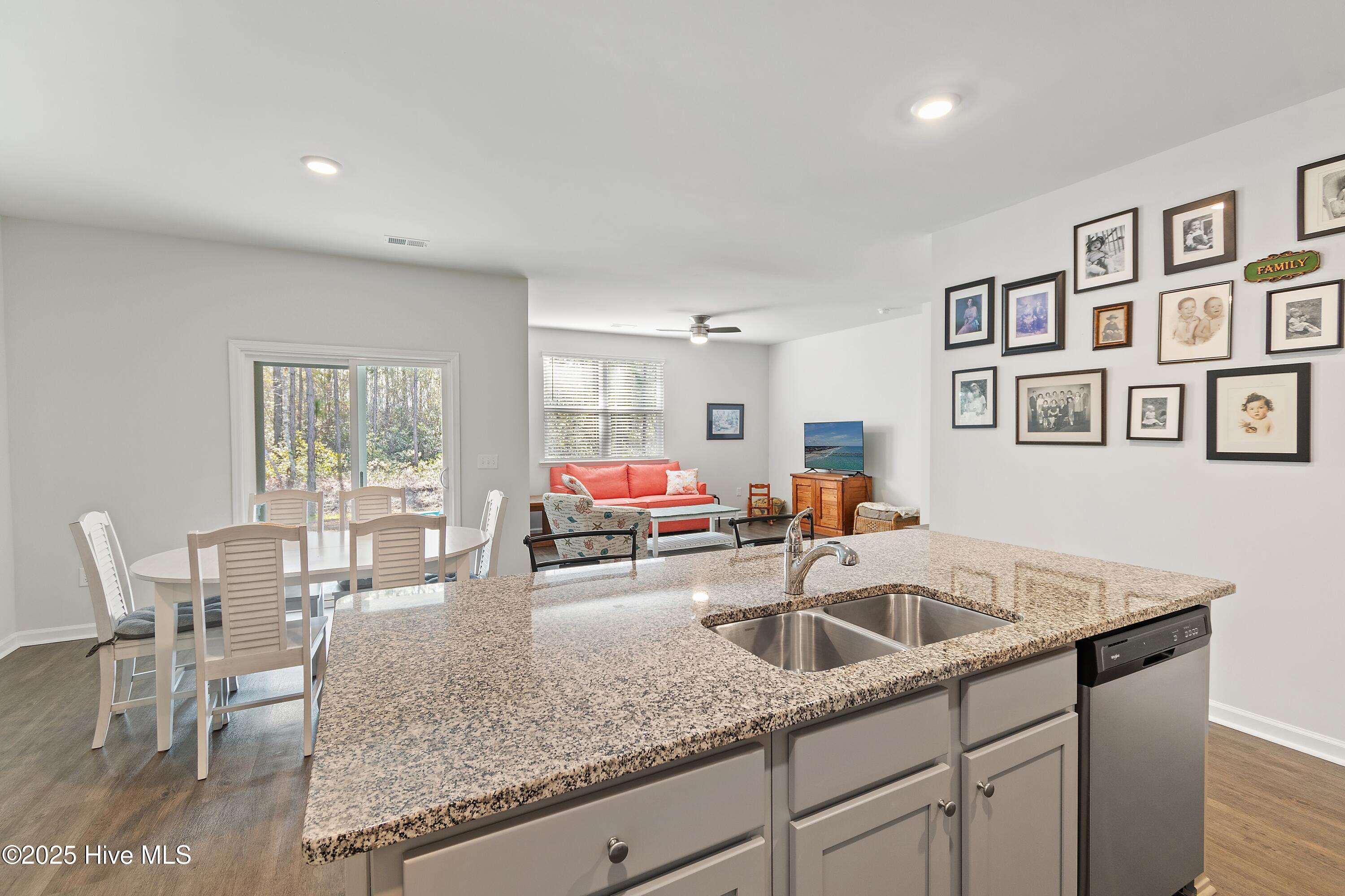 1532 Pleasant Hollow Court SE