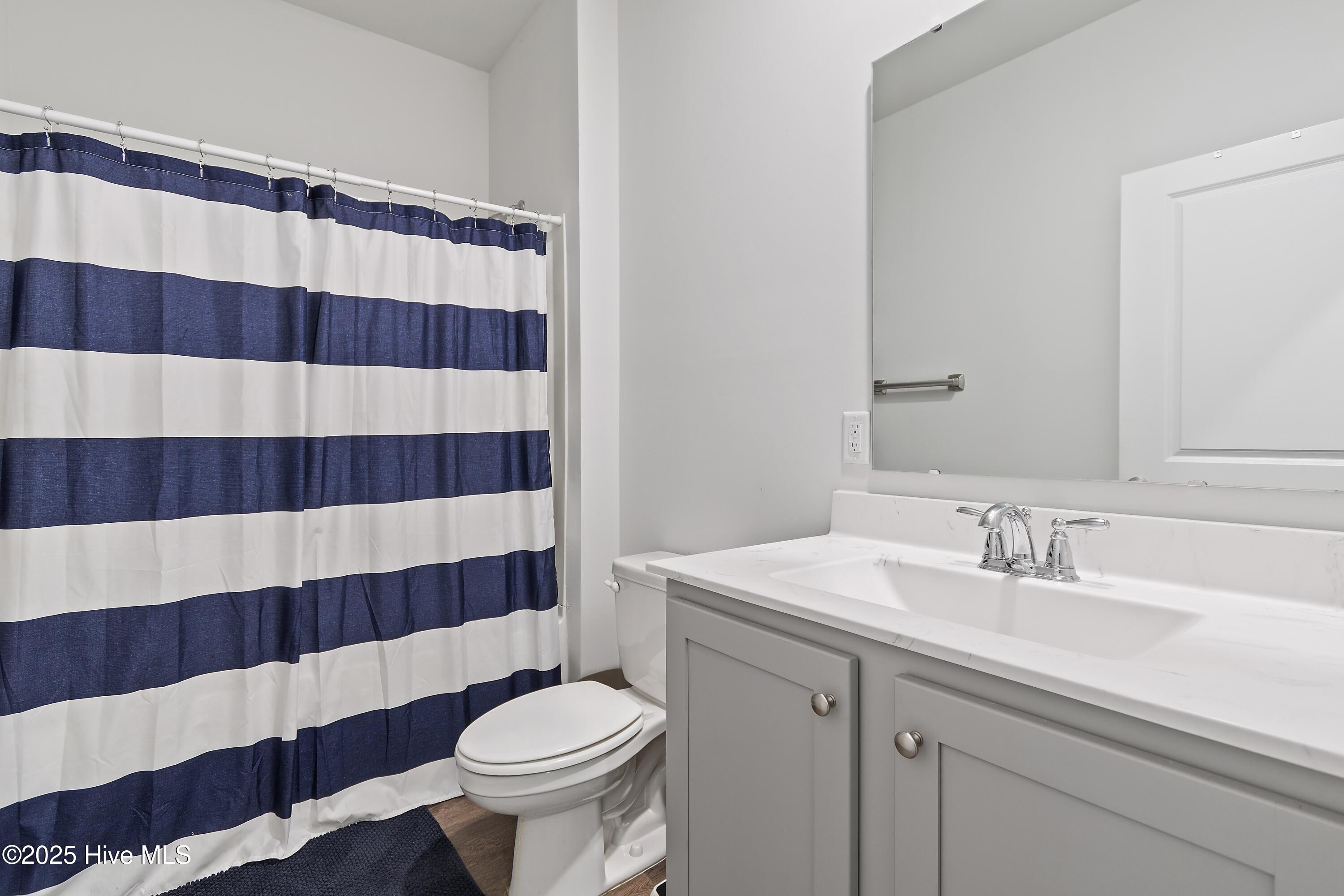 1532 Pleasant Hollow Court SE