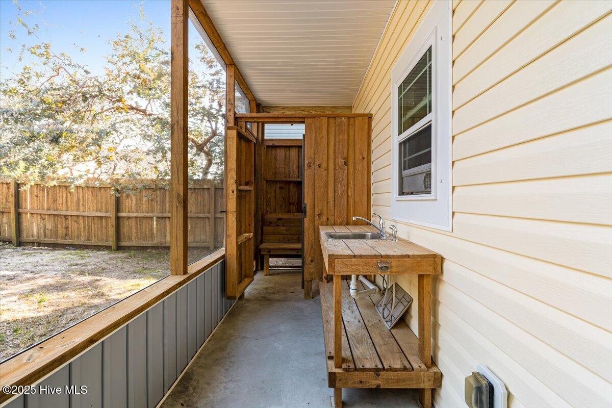 134 NE 11th Street