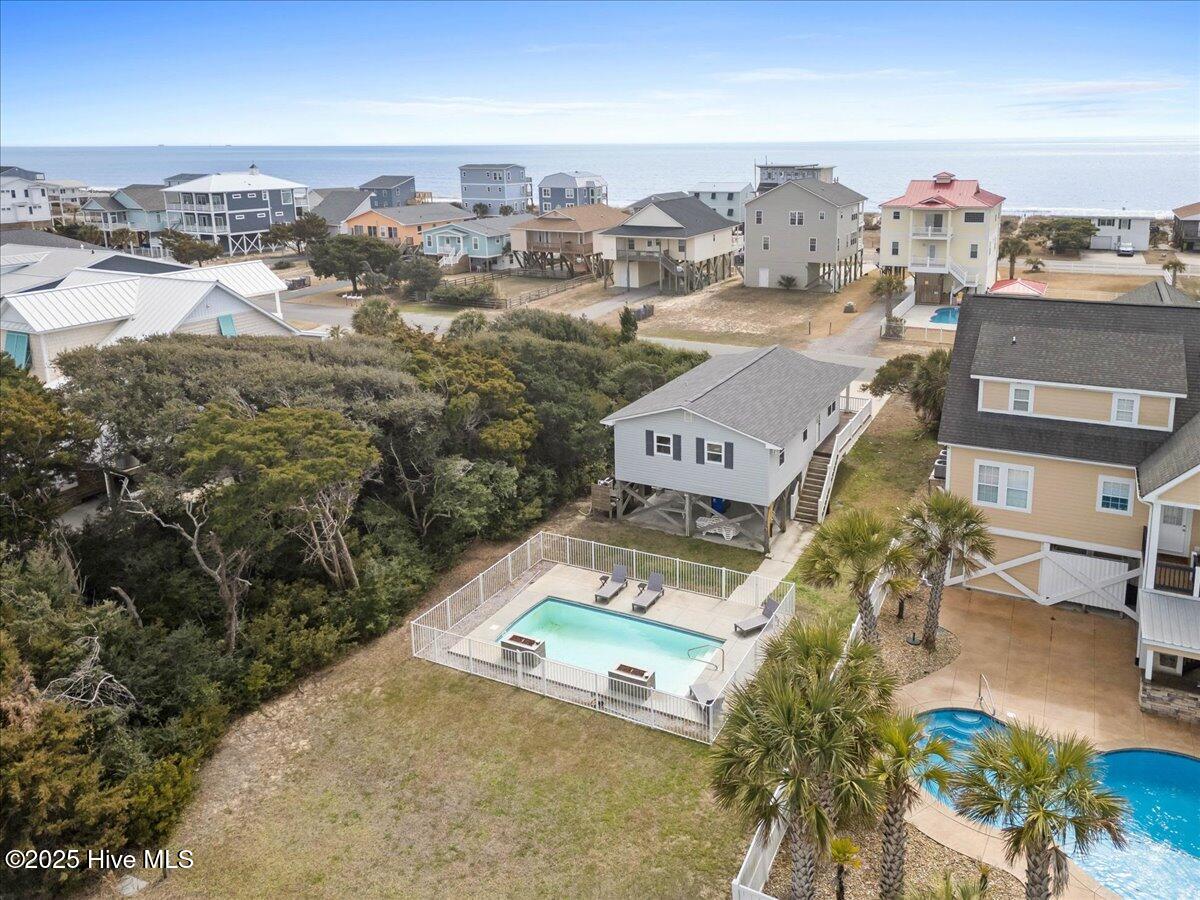 220 W Dolphin Drive