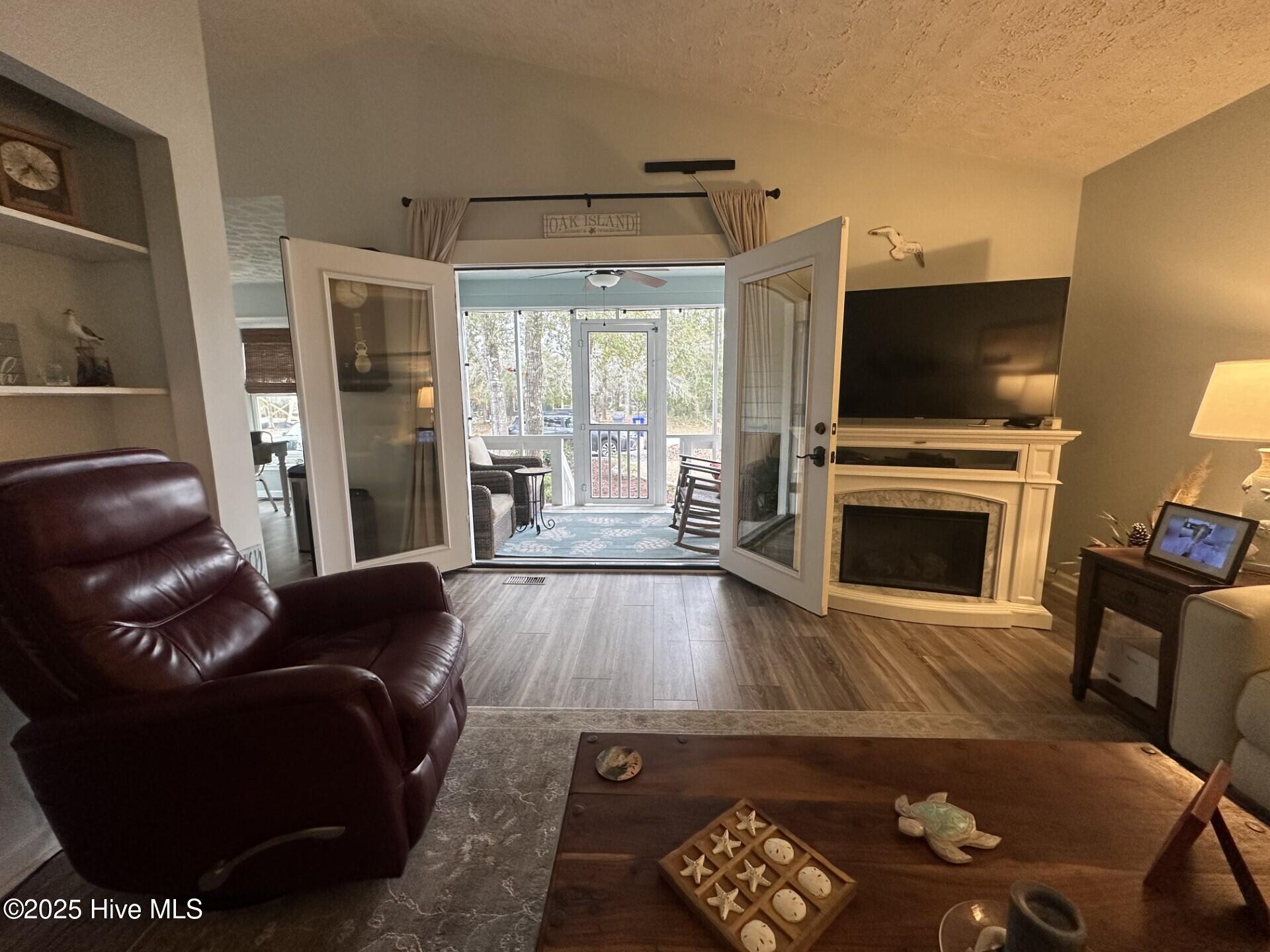106 NW 4th Street