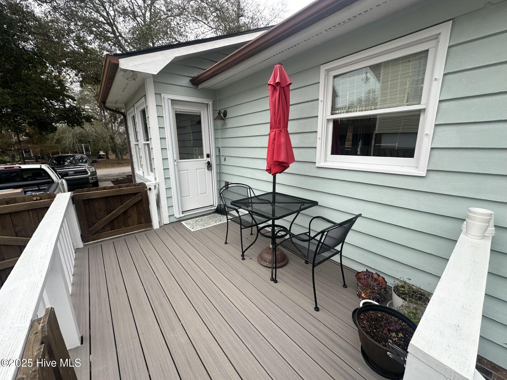 106 NW 4th Street