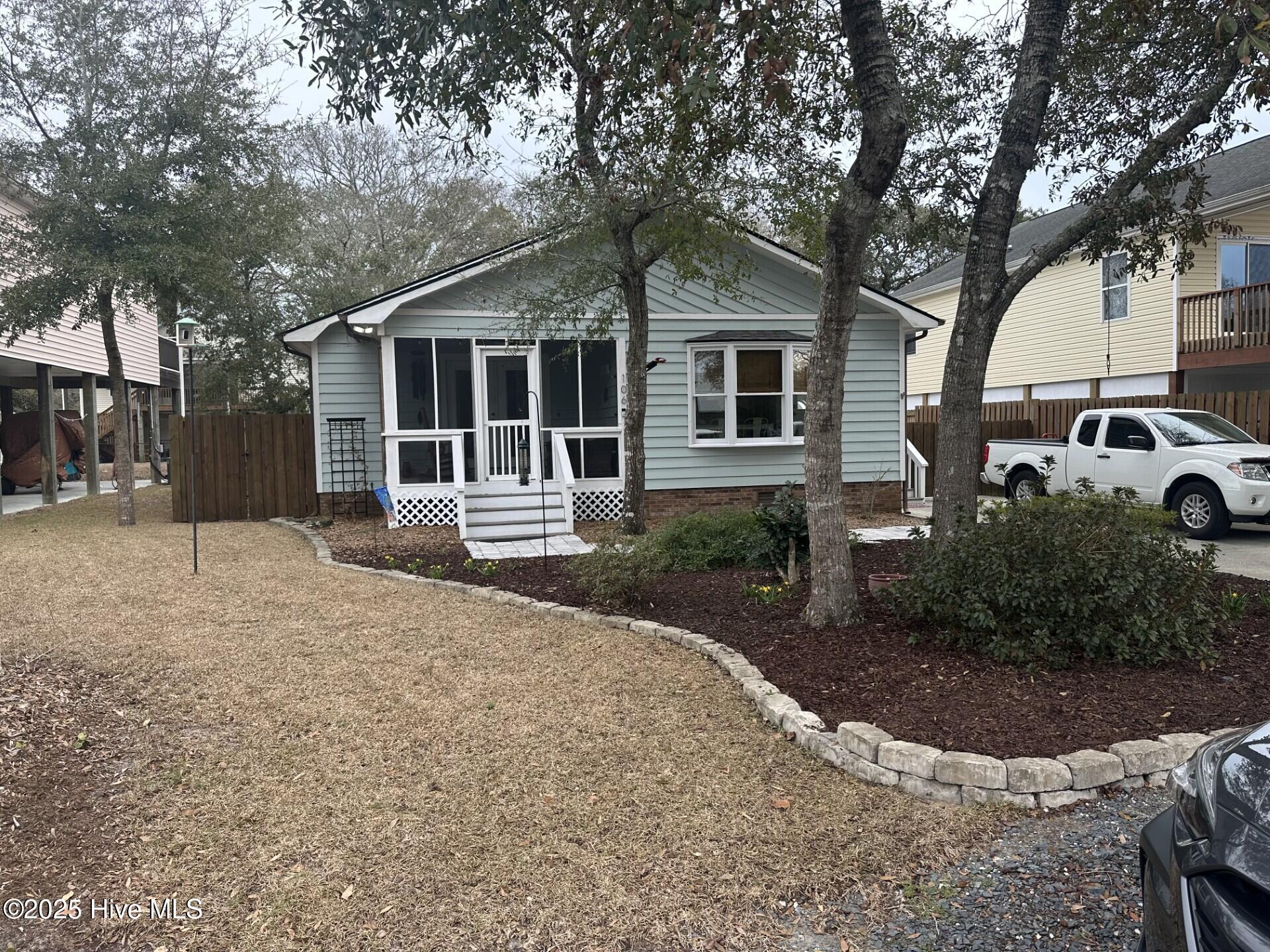 106 NW 4th Street