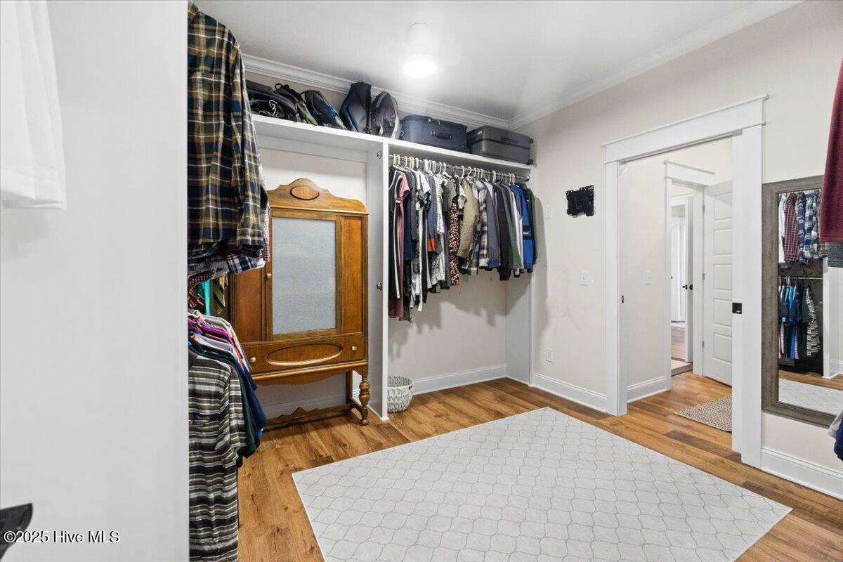 3695 Willow Lake Drive SE