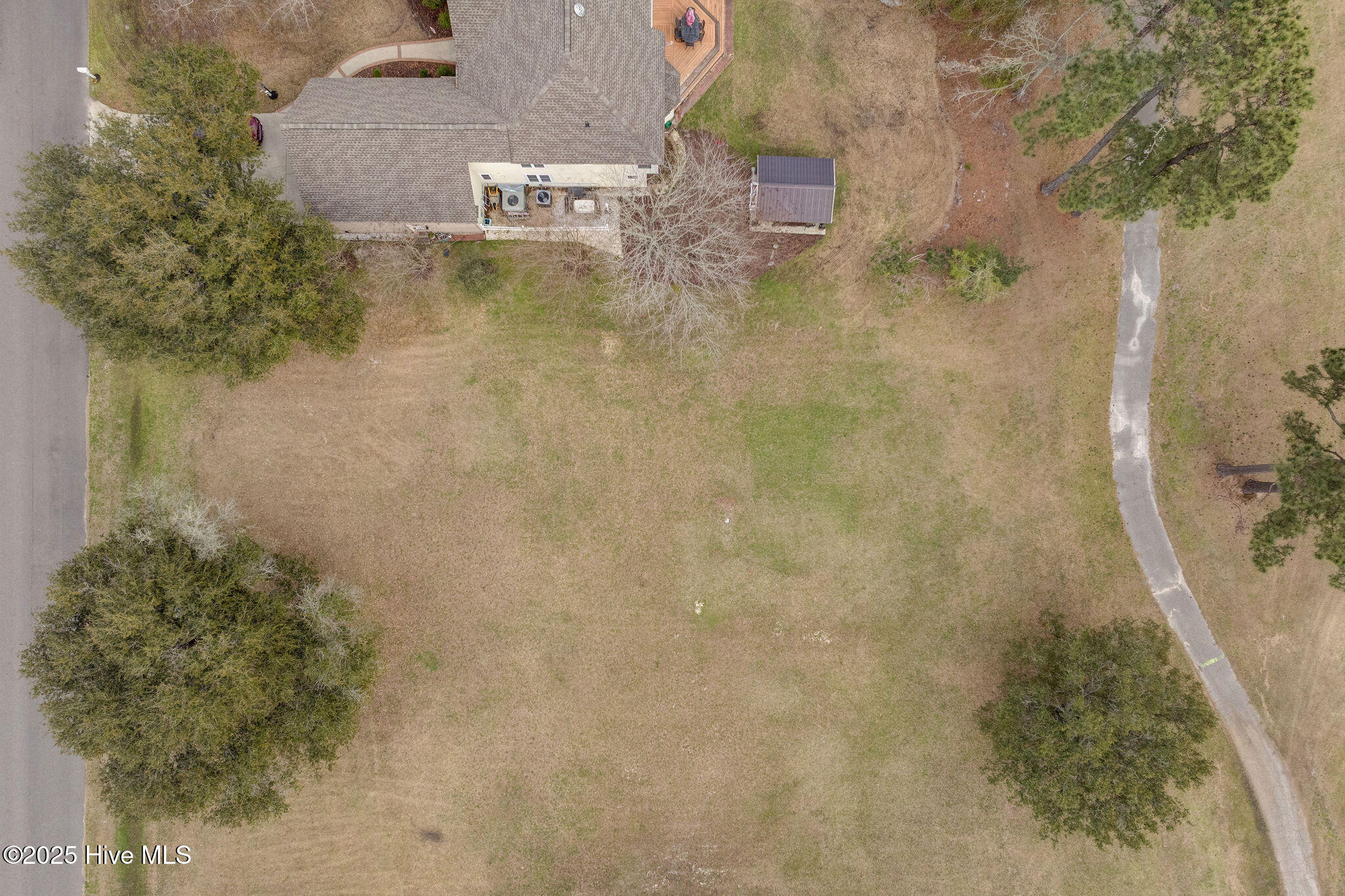 475 Genoes Point Road SW