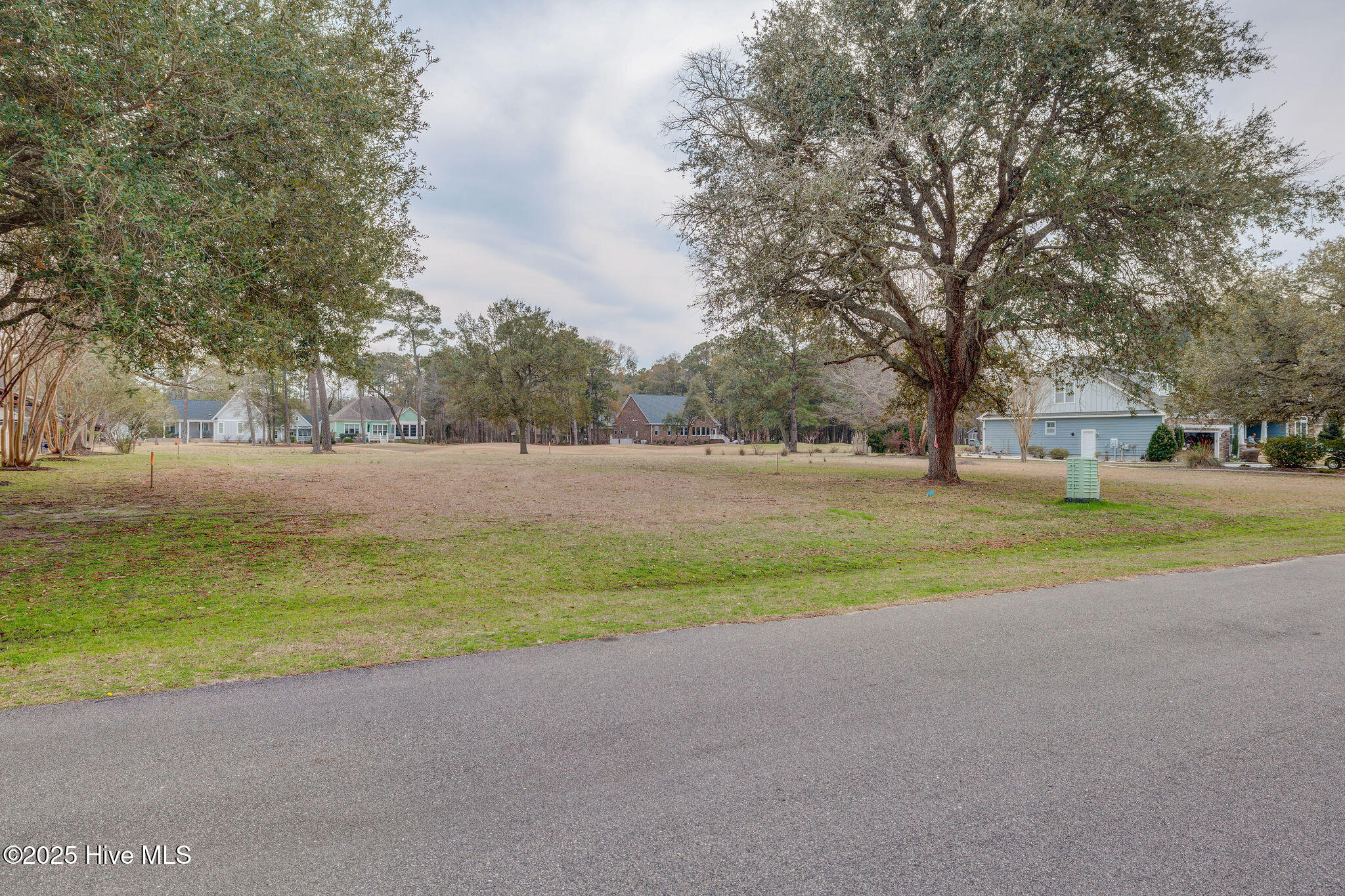 475 Genoes Point Road SW