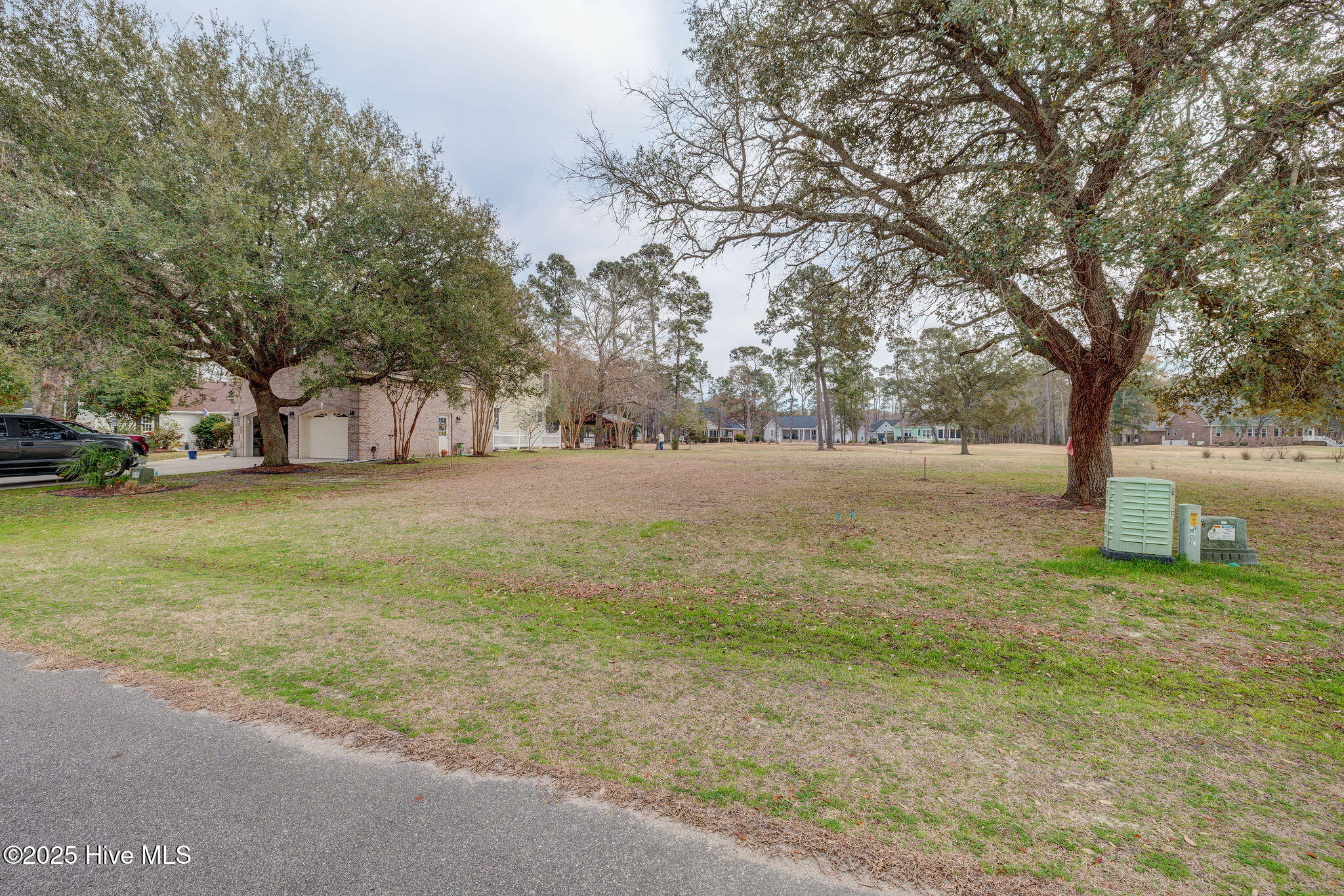 475 Genoes Point Road SW