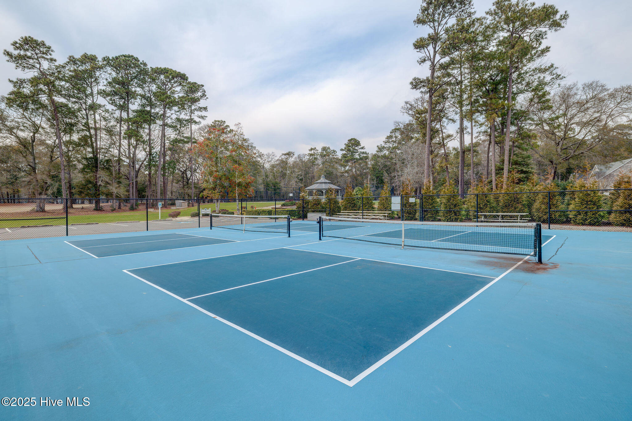 475 Genoes Point Road SW