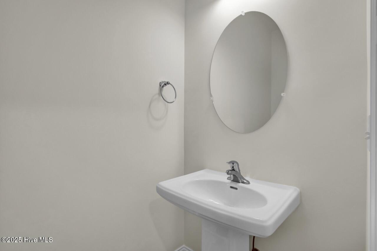 801 Red Sky Drive NE