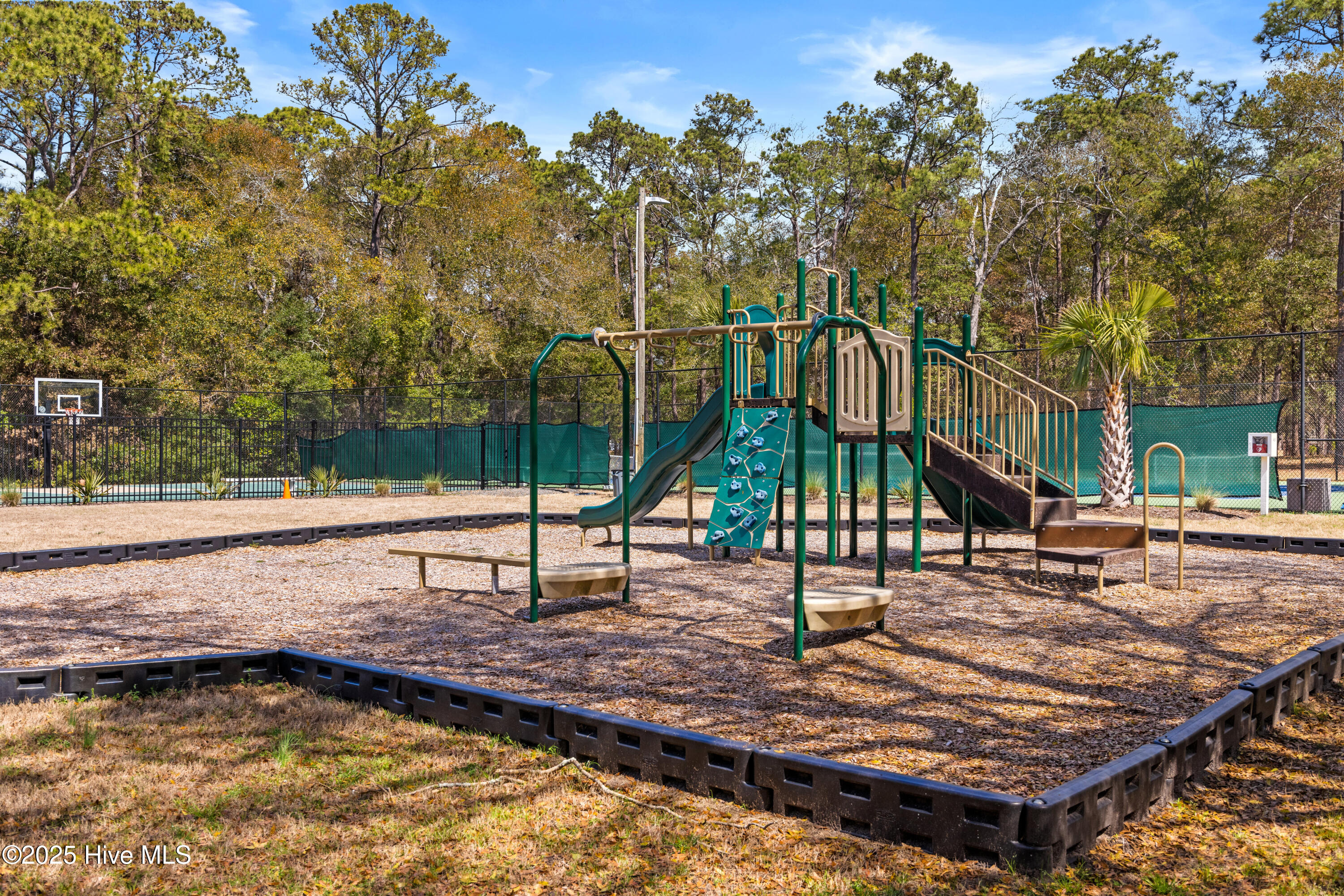 578 Lockwood Court SE